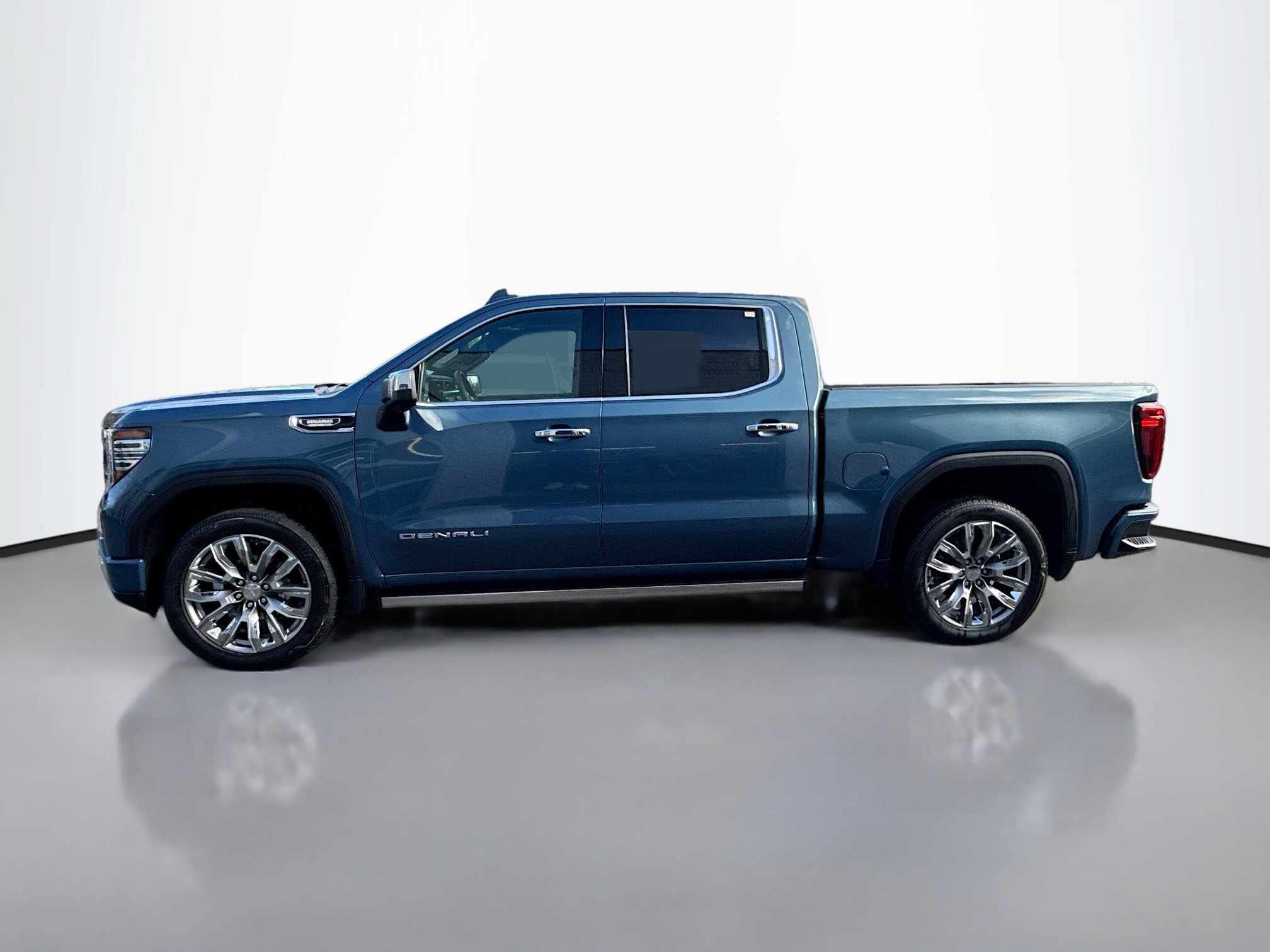 2025 Gmc Sierra 1500 Denali photo 2