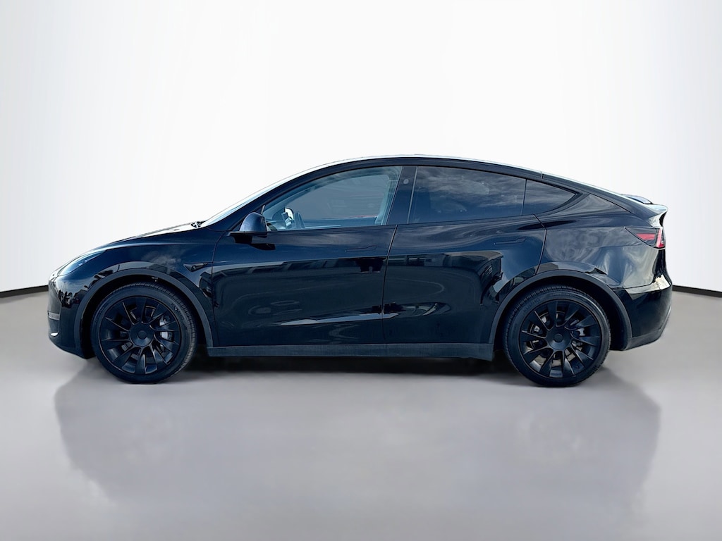 Used 2025 Tesla Model Y Long Range Sport Utility