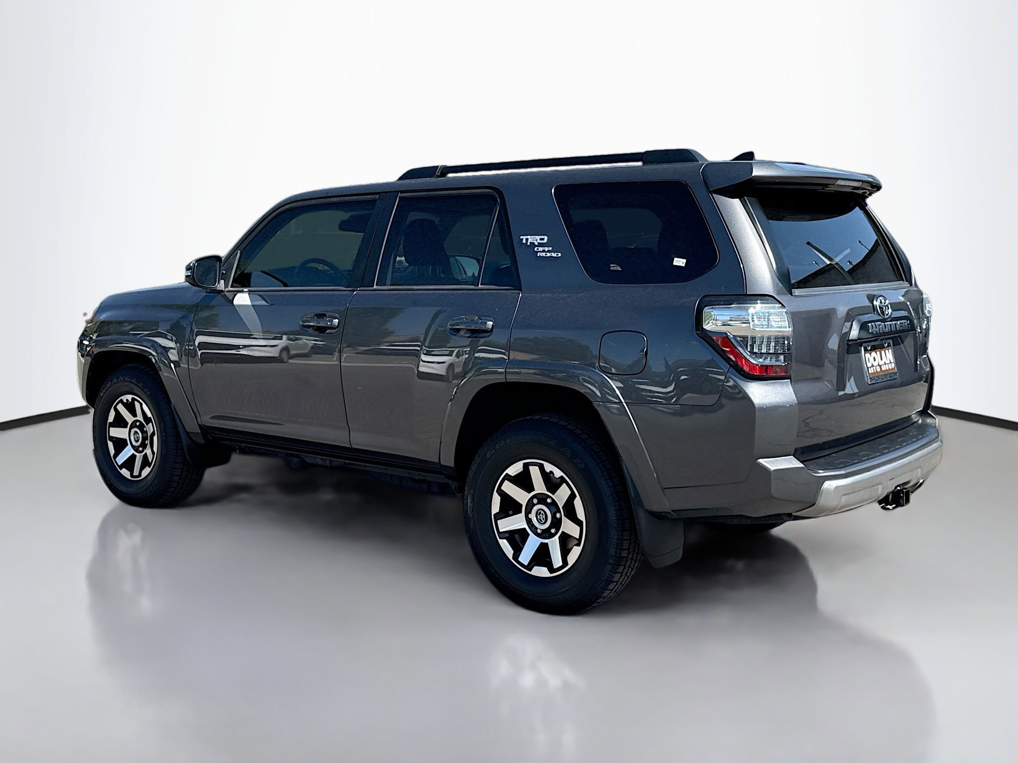 2020 Toyota 4Runner TRD Off-Road Premium photo 3