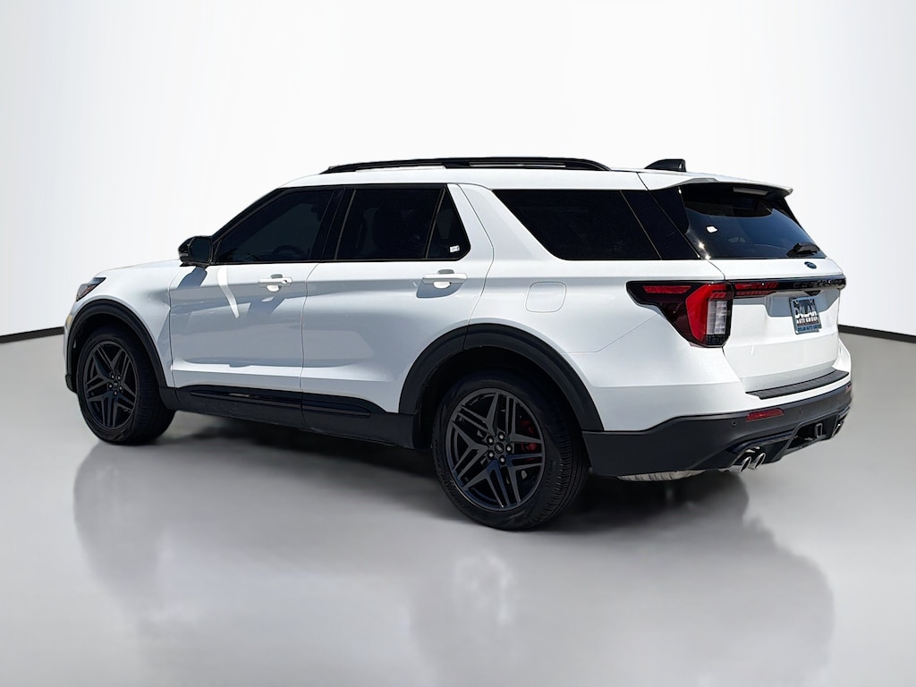 Used 2025 Ford Explorer ST Sport Utility