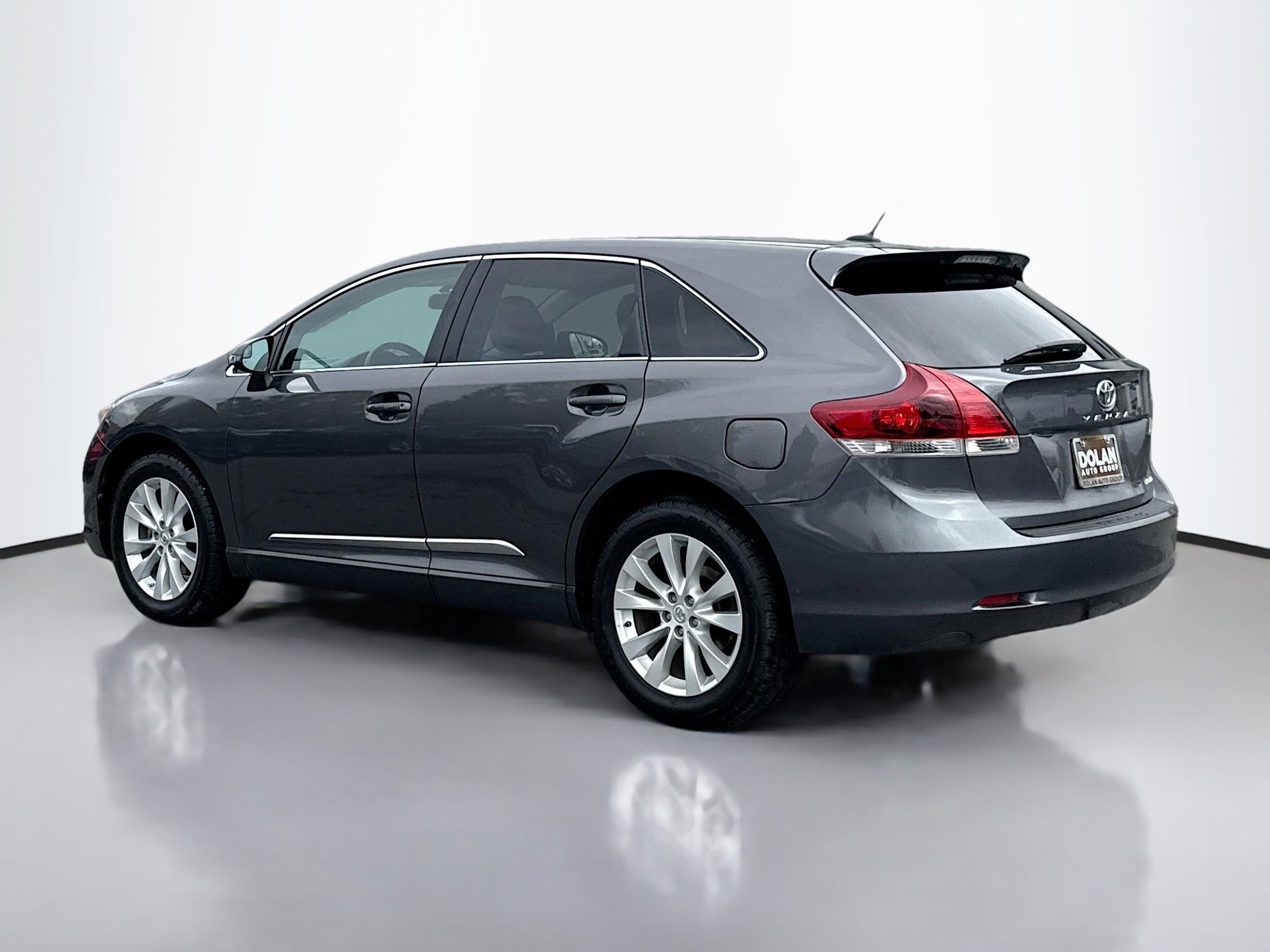 2014 Toyota Venza LE photo 4