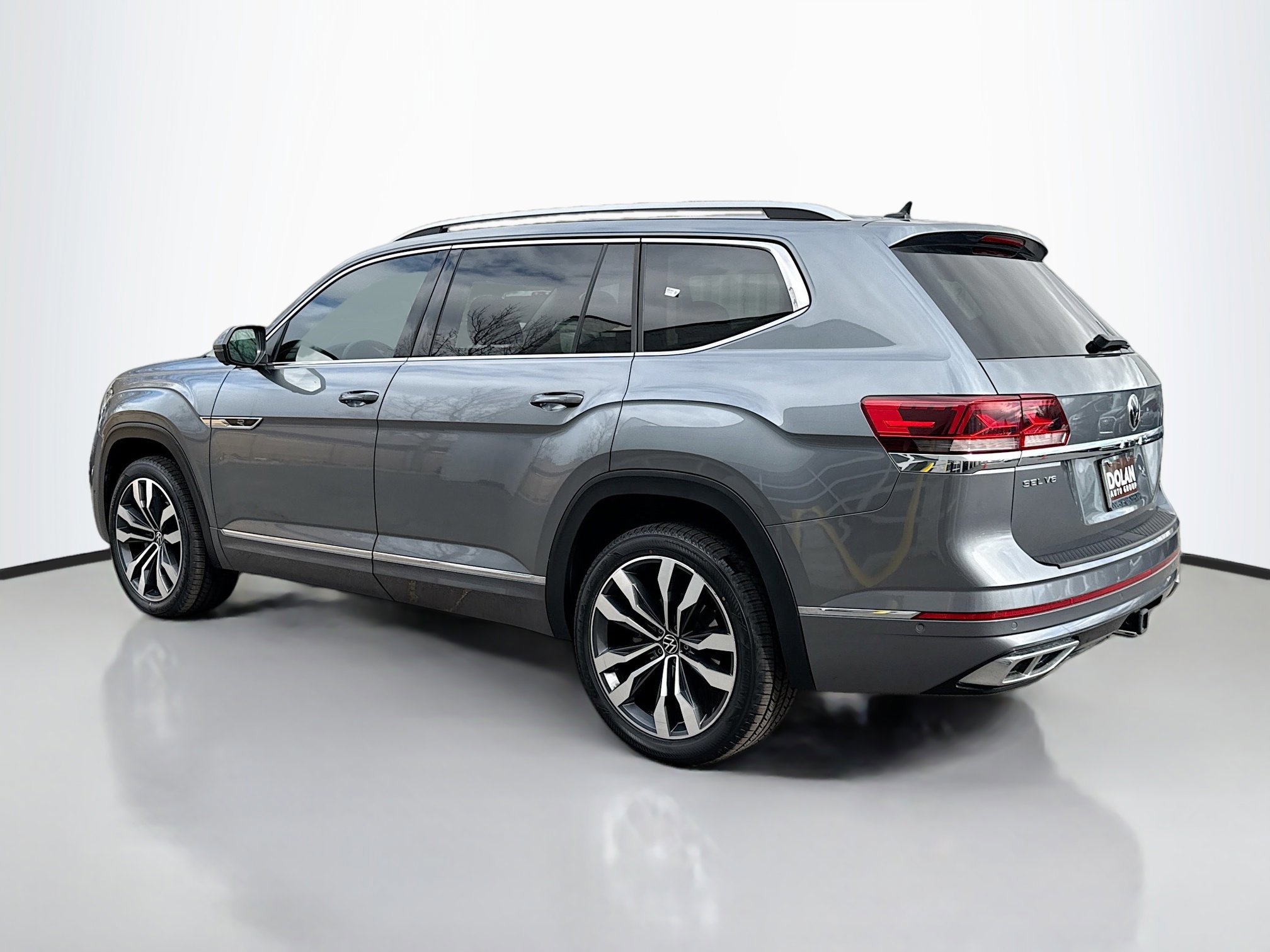 2022 Volkswagen Atlas V6 SEL Premium R-Line photo 3