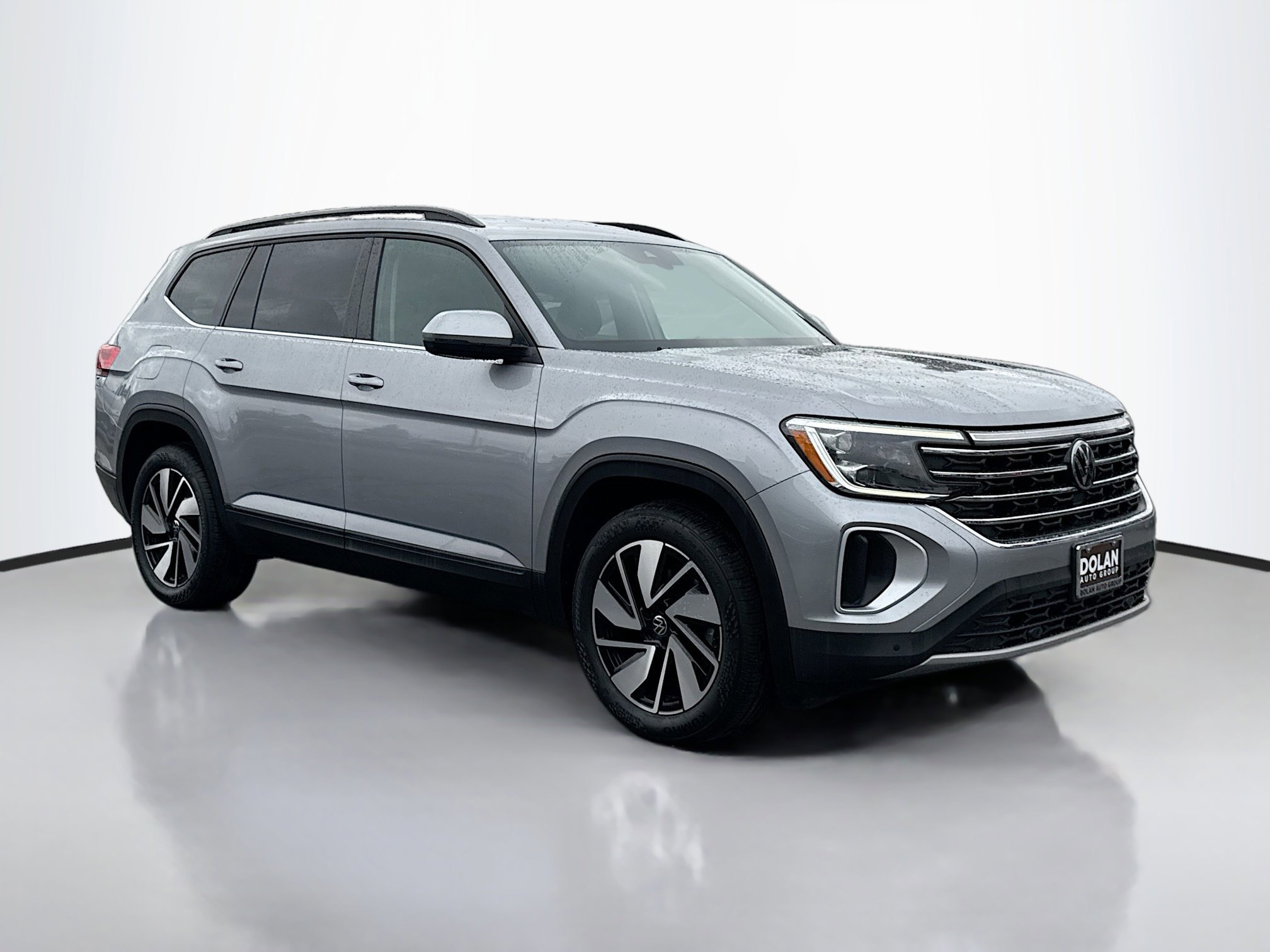 2024 Volkswagen Atlas SE Technology photo 2