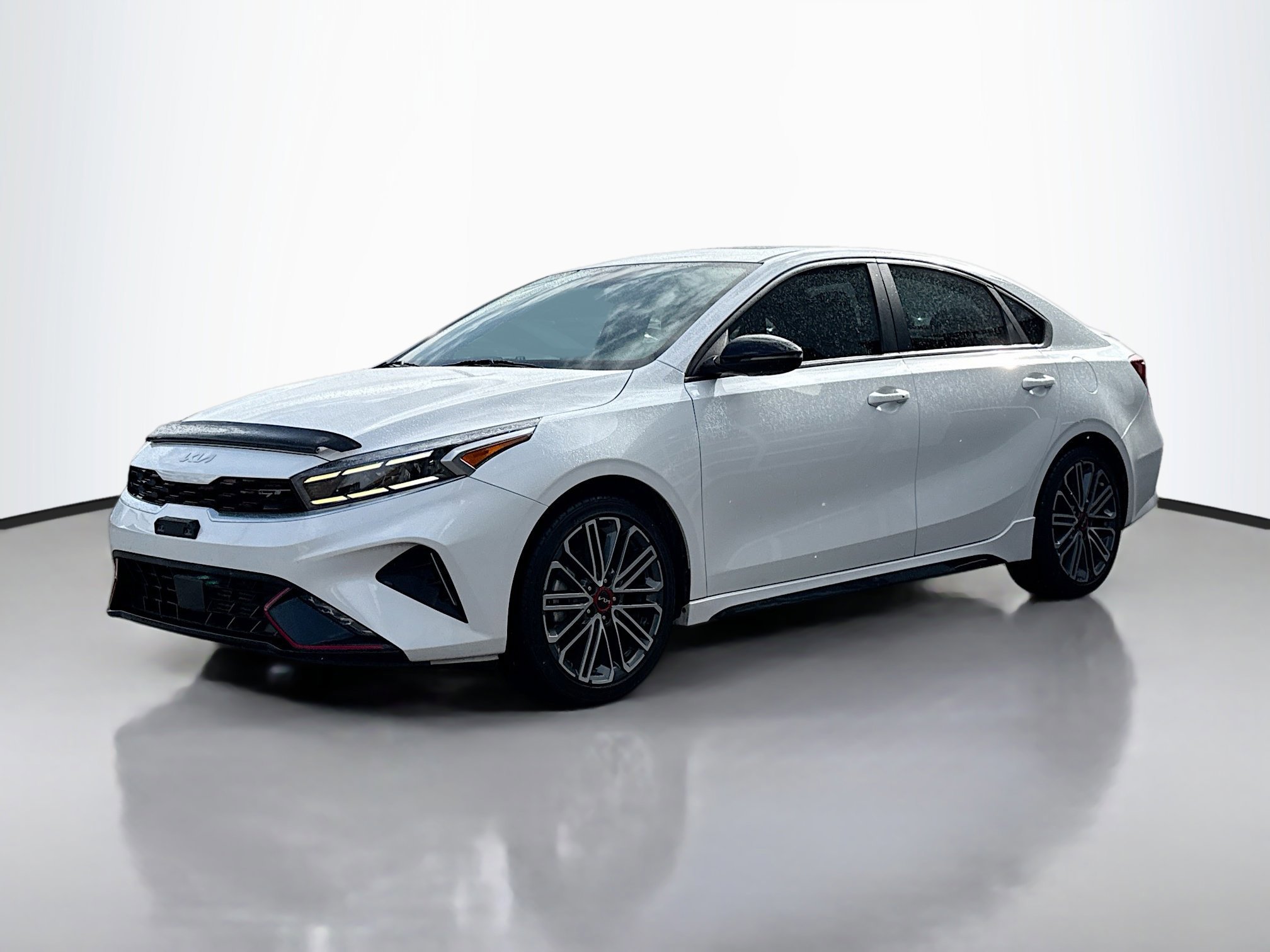 2023 Kia Forte GT photo 4
