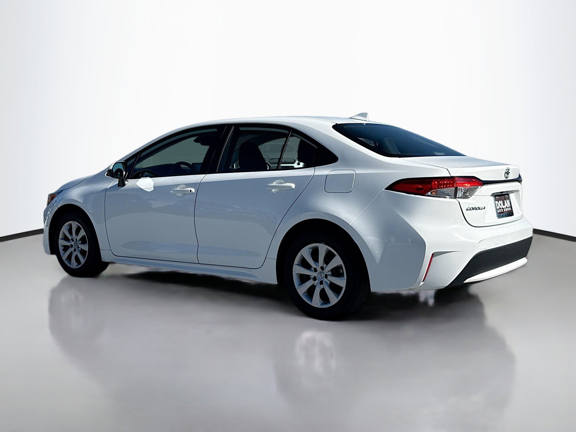 2022 Toyota Corolla LE photo 4