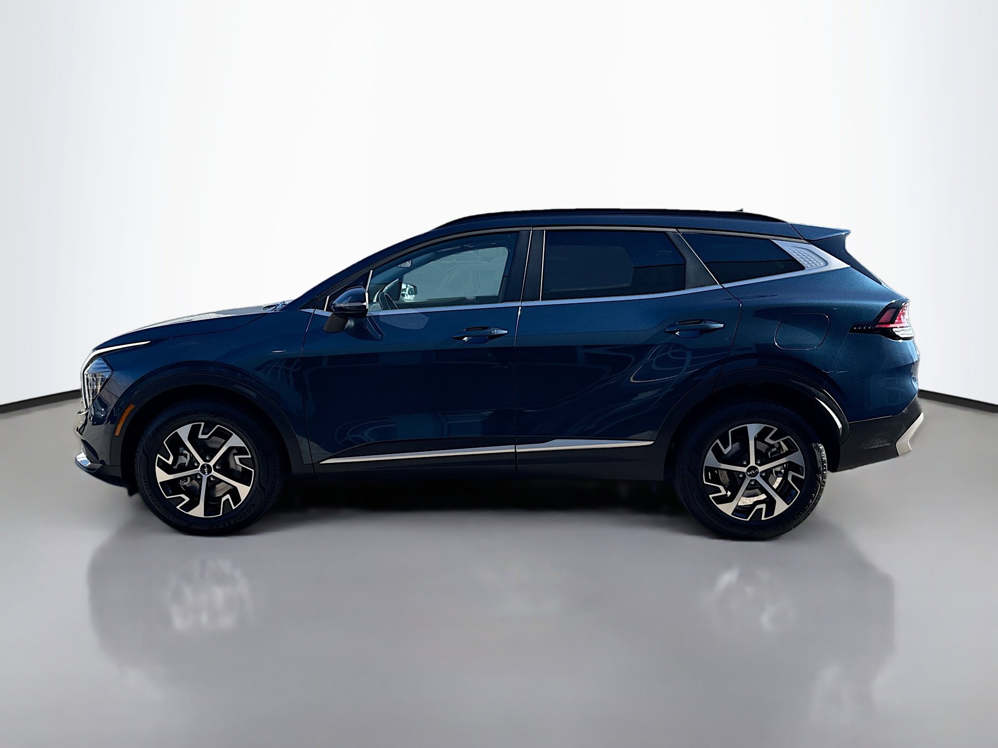 2024 Kia Sportage Hybrid EX photo 3