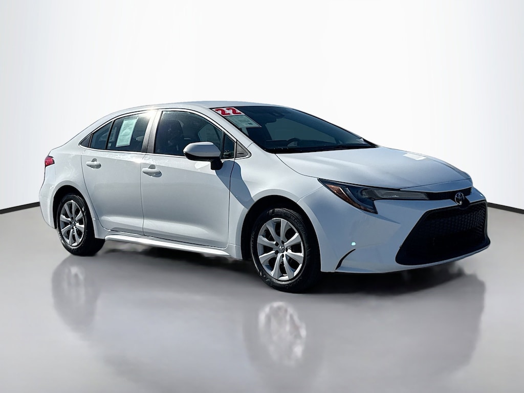 Used 2022 Toyota Corolla LE 4dr Car