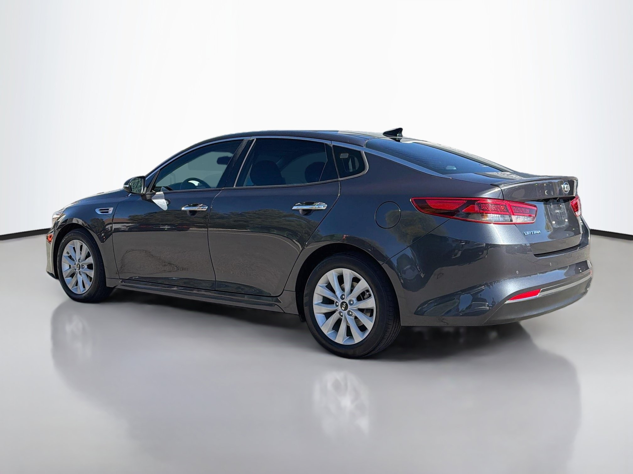 Used 2018 Kia Optima S 4dr Car
