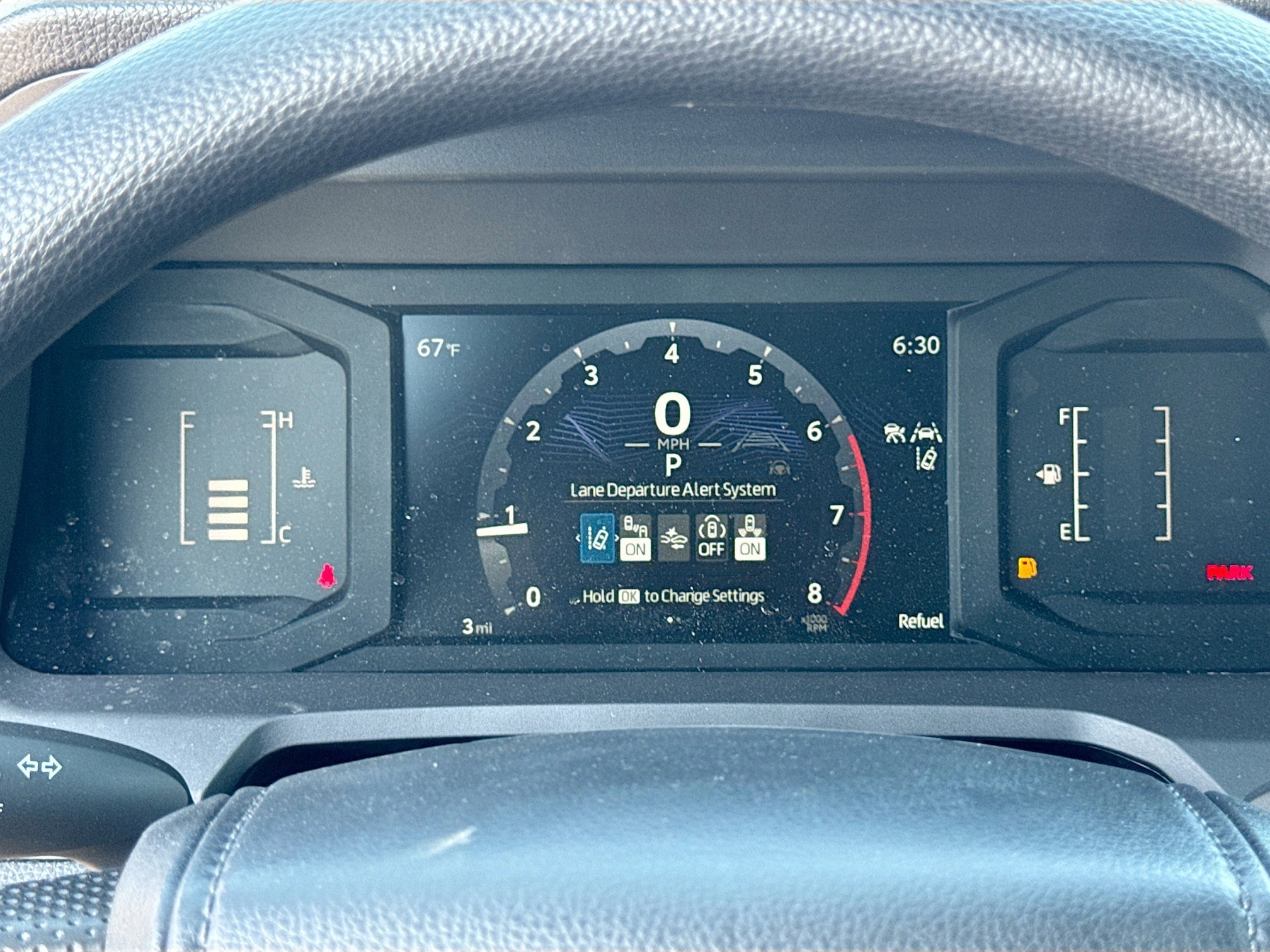 2025 Toyota Tacoma SR5 - Photo 15