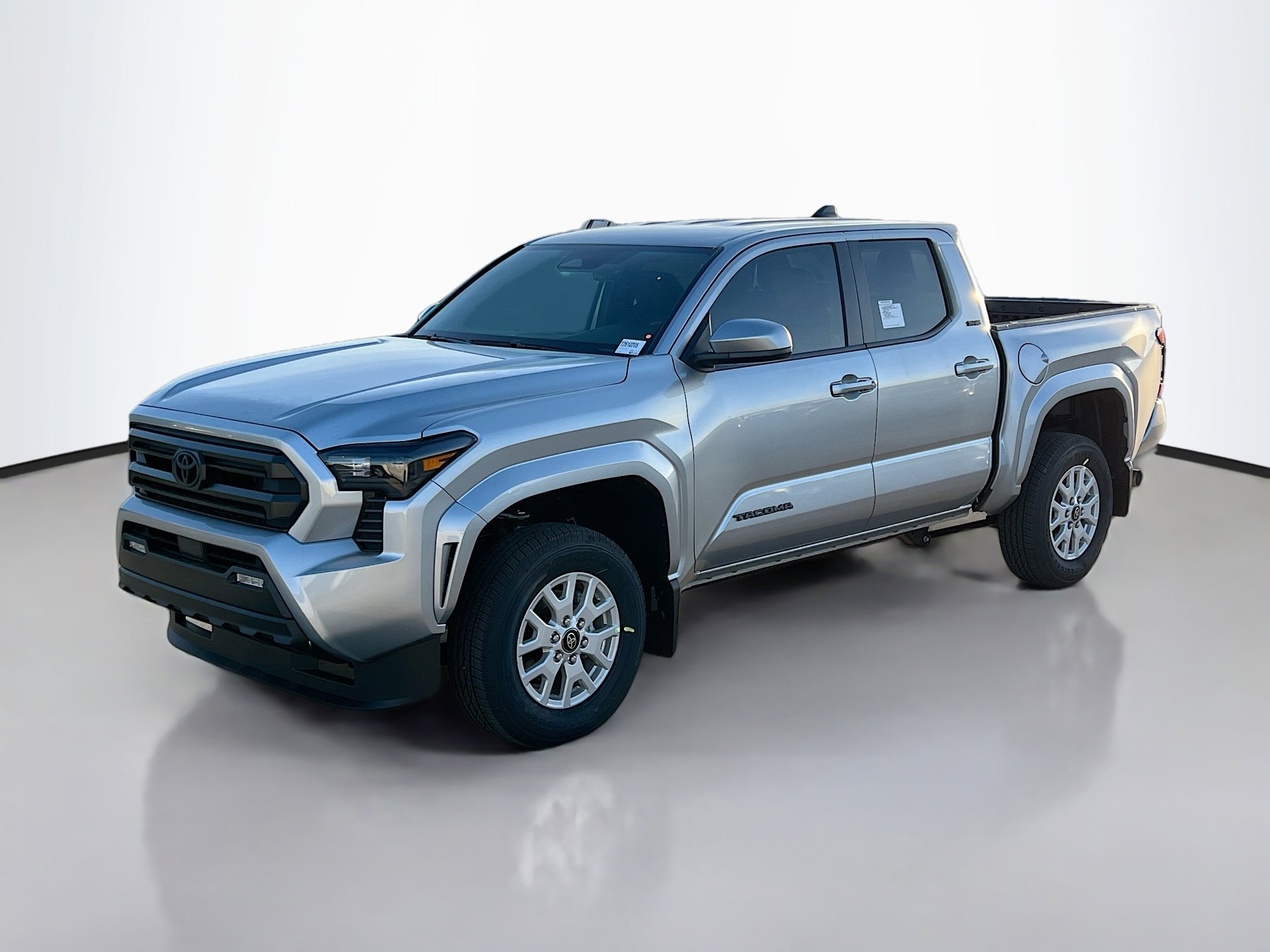 2026 Toyota Tacoma SR5 photo 2