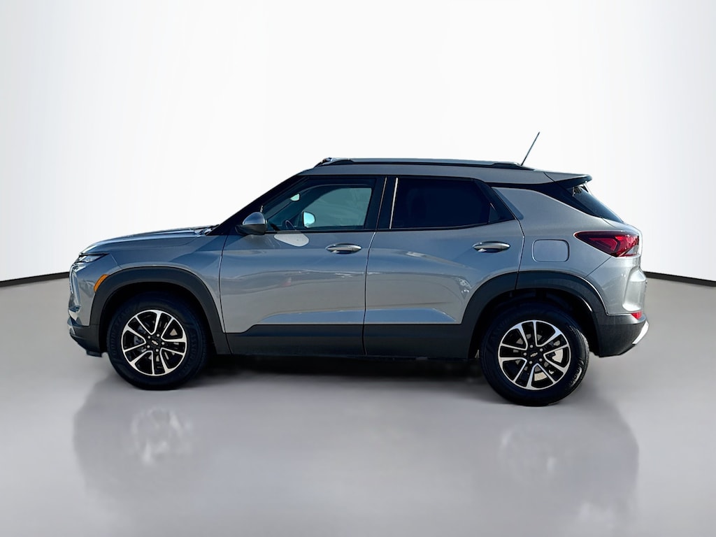 Used 2025 Chevrolet Trailblazer LT SUV