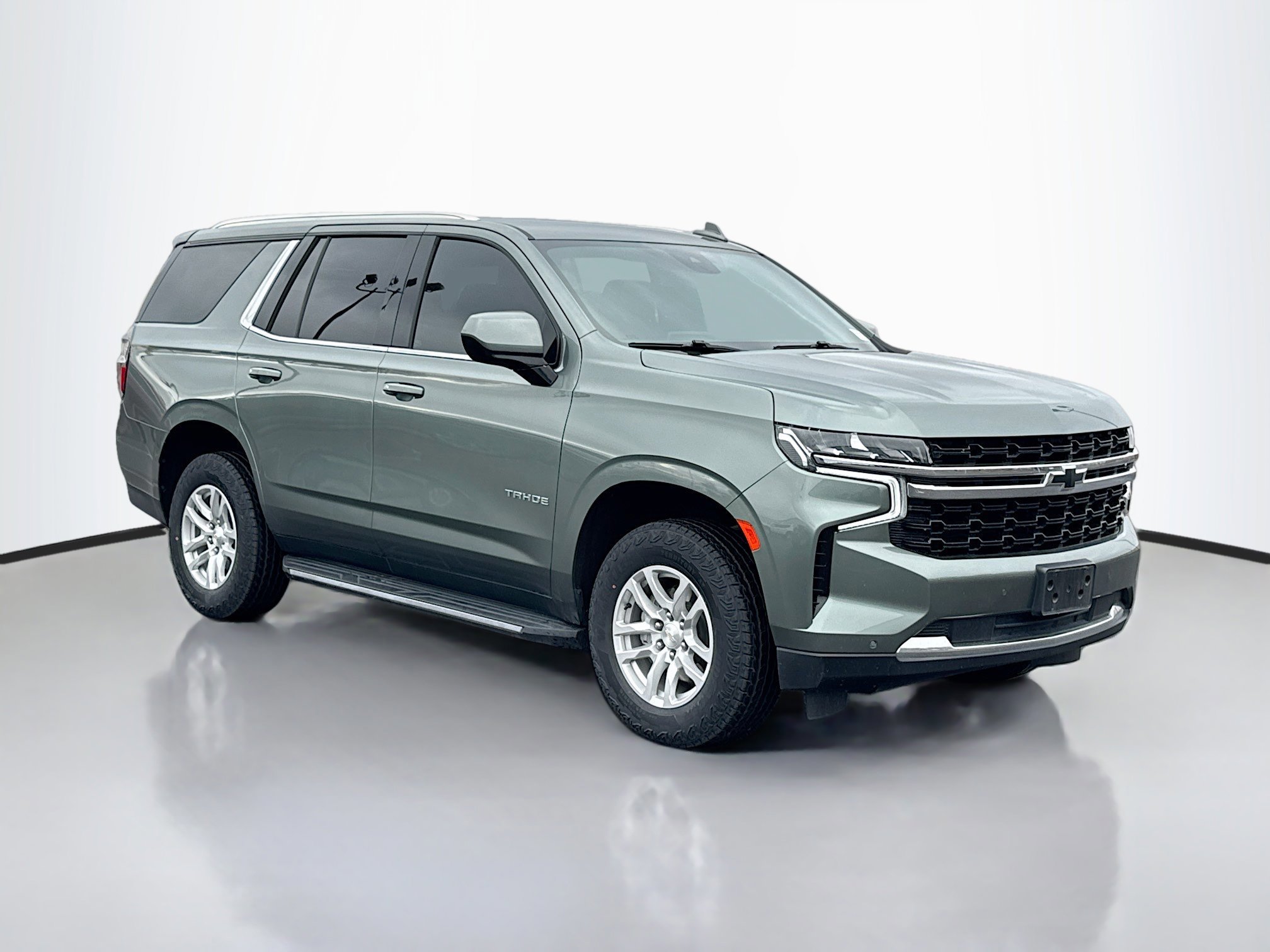 2023 Chevrolet Tahoe LS photo 2