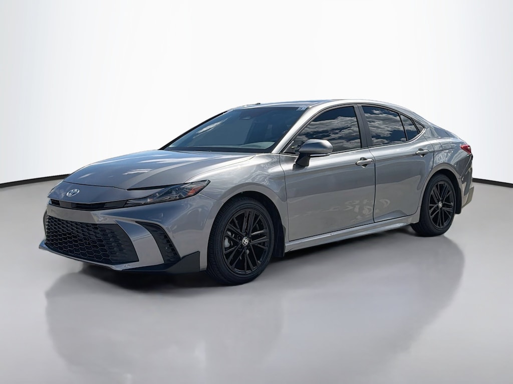Used 2025 Toyota Camry SE Sedan