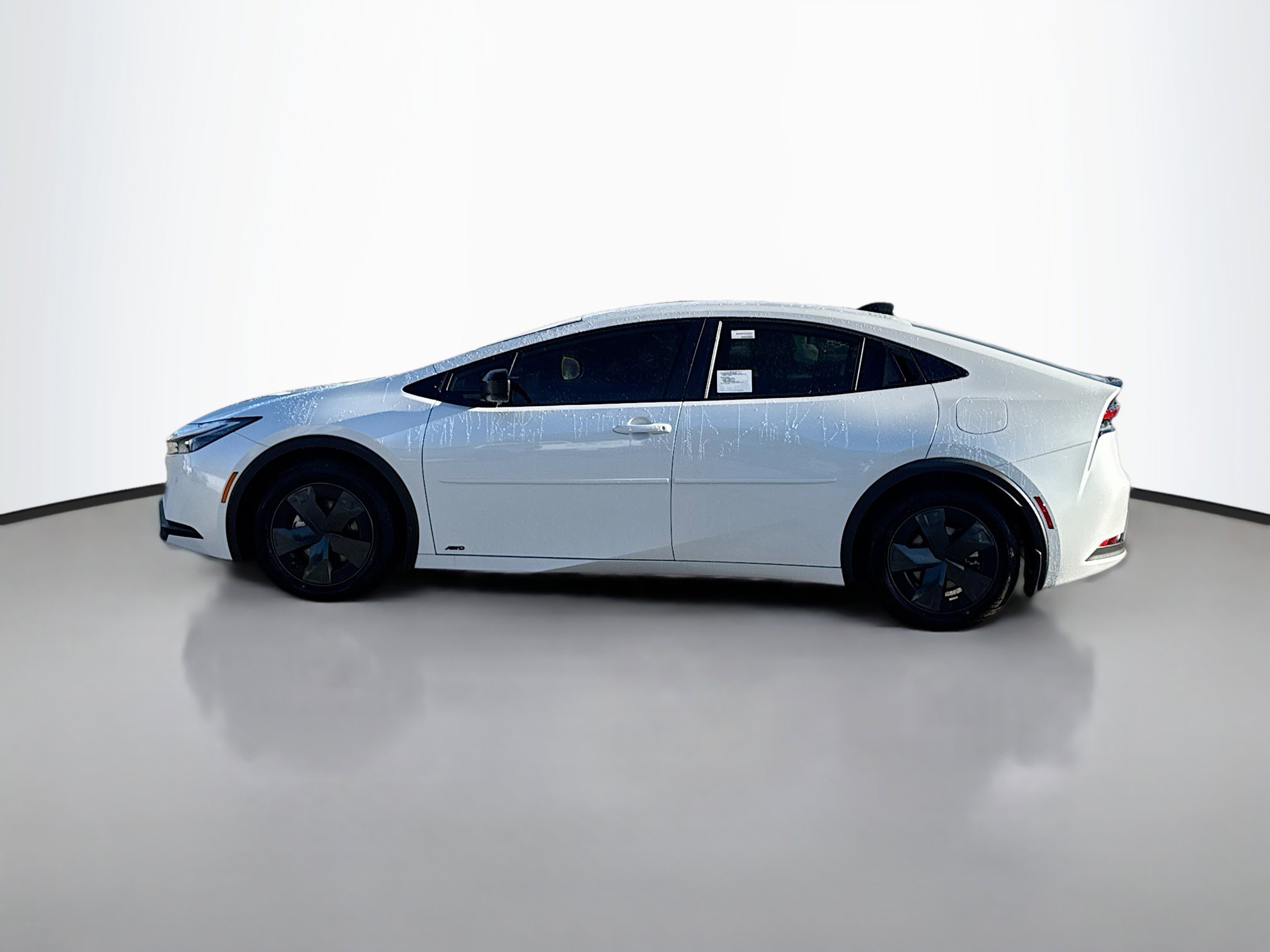 2026 Toyota Prius LE photo 3