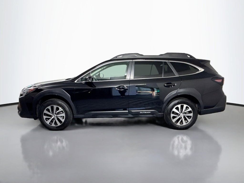 Used 2024 Subaru Outback Premium SUV