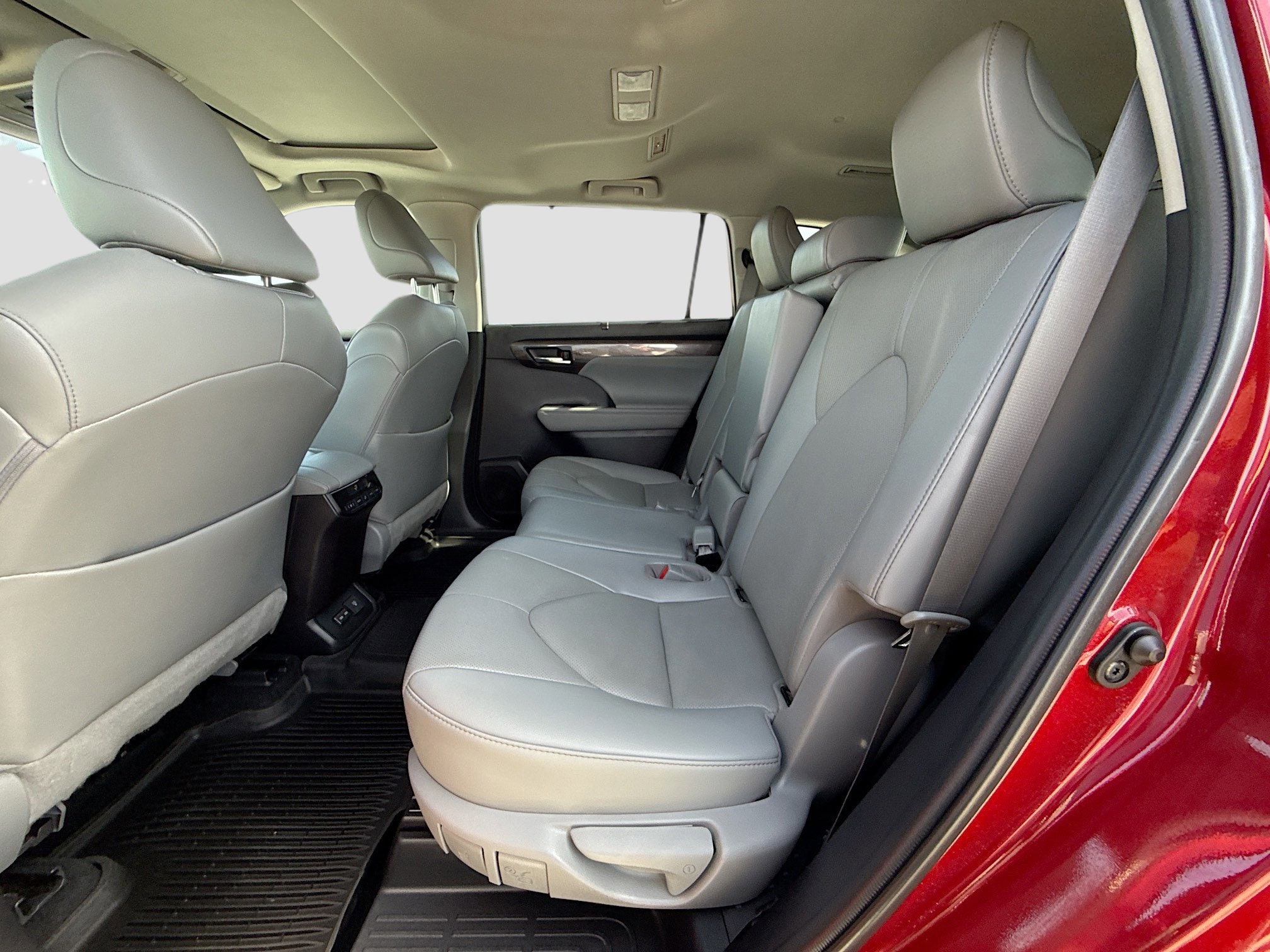 2022 Toyota Highlander Limited - Photo 10