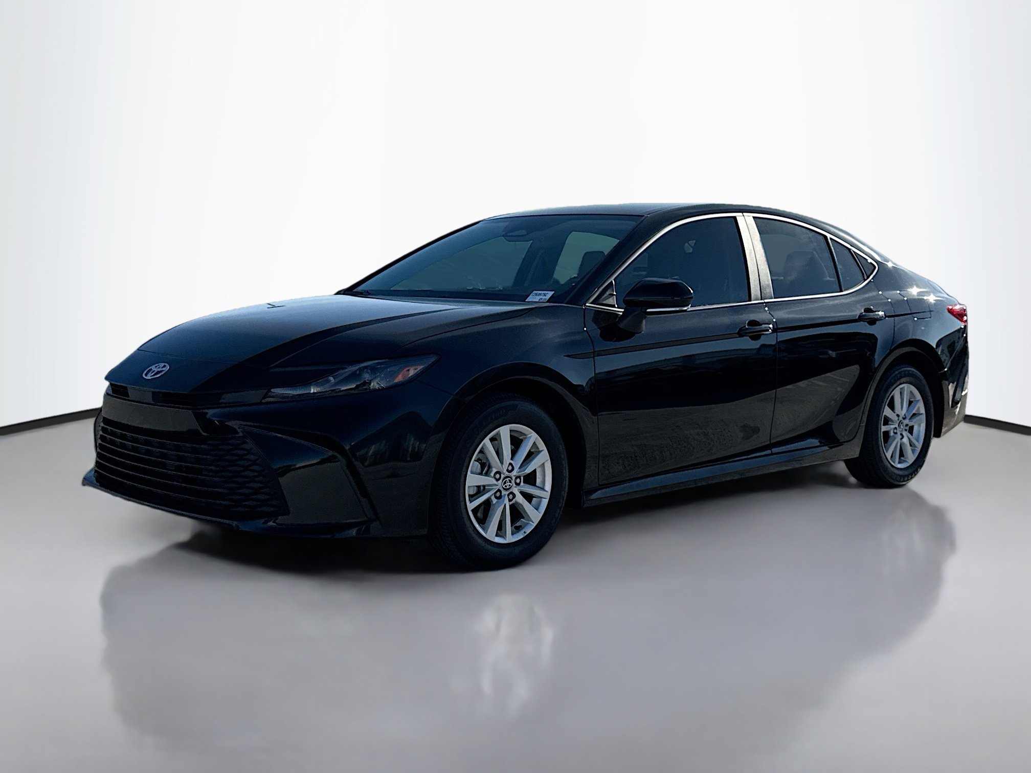 2025 Toyota Camry LE photo 2