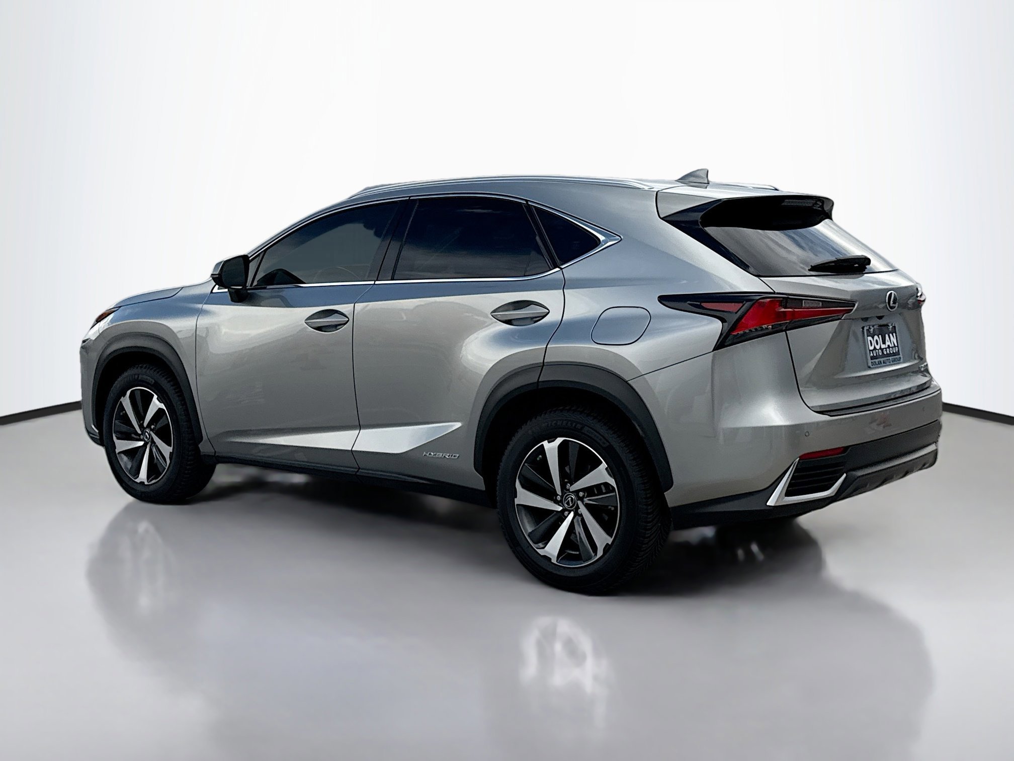 2021 Lexus NX 300h photo 3