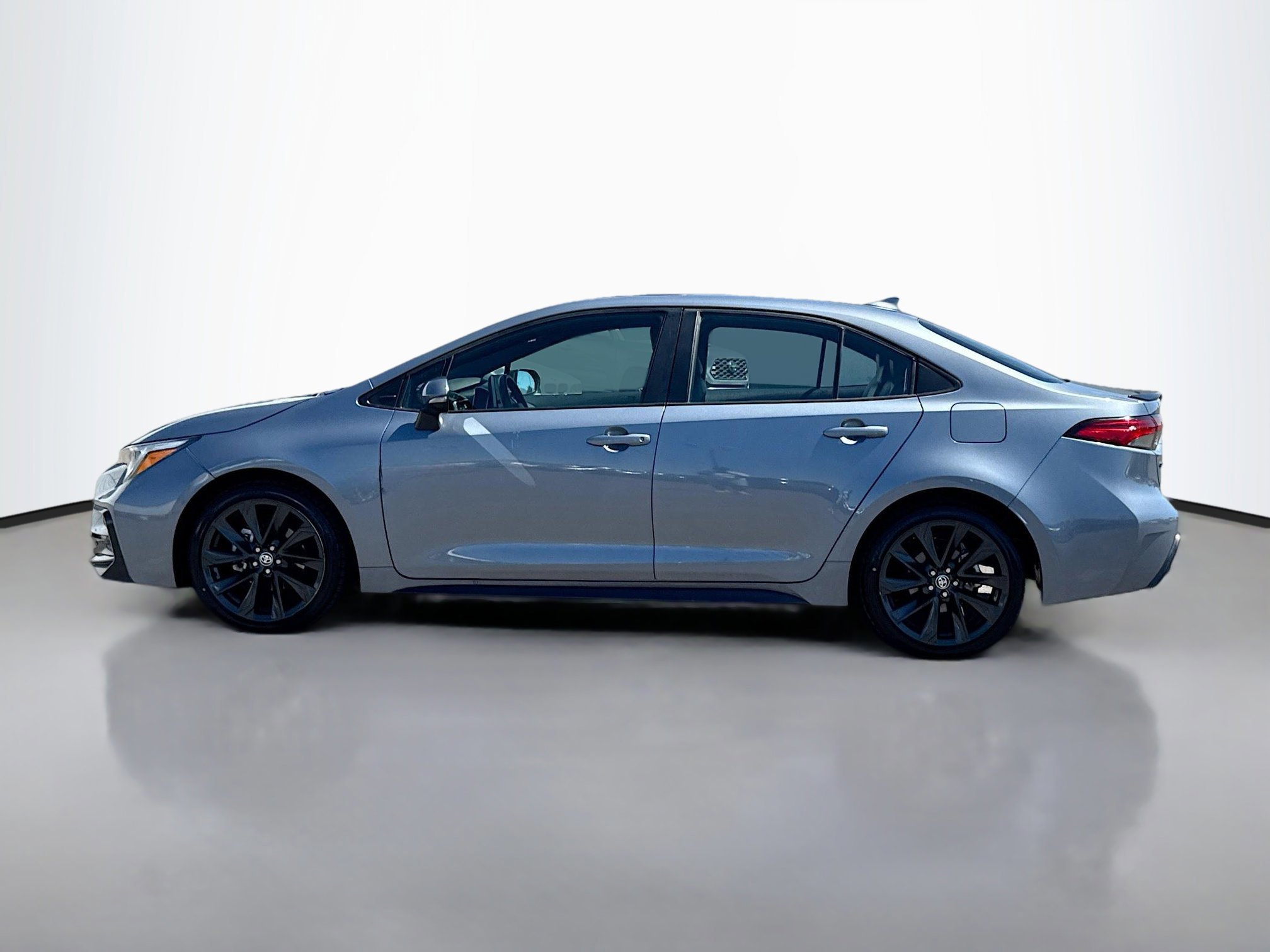 2024 Toyota Corolla XSE photo 2