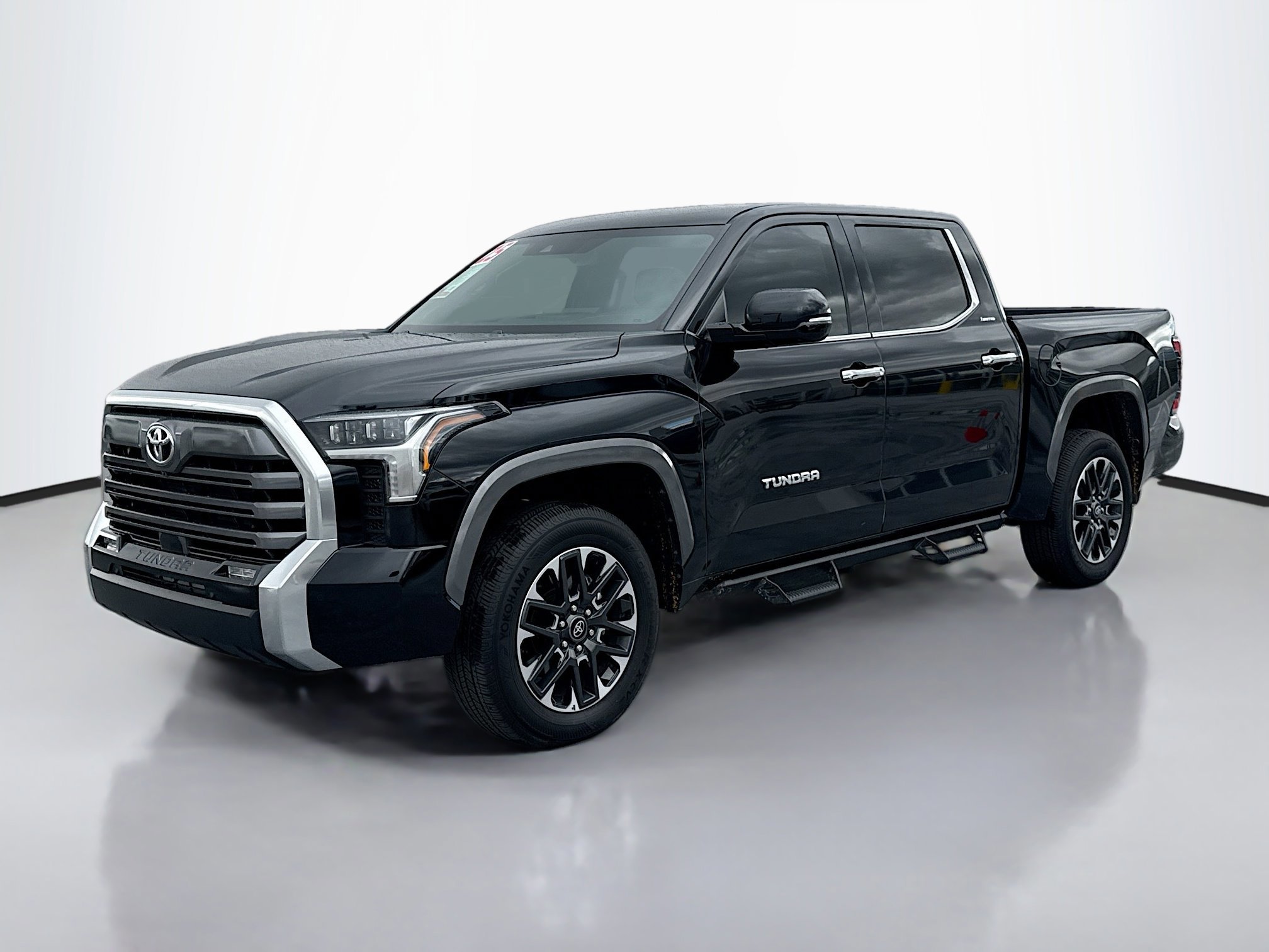 2025 Toyota Tundra Limited photo 4