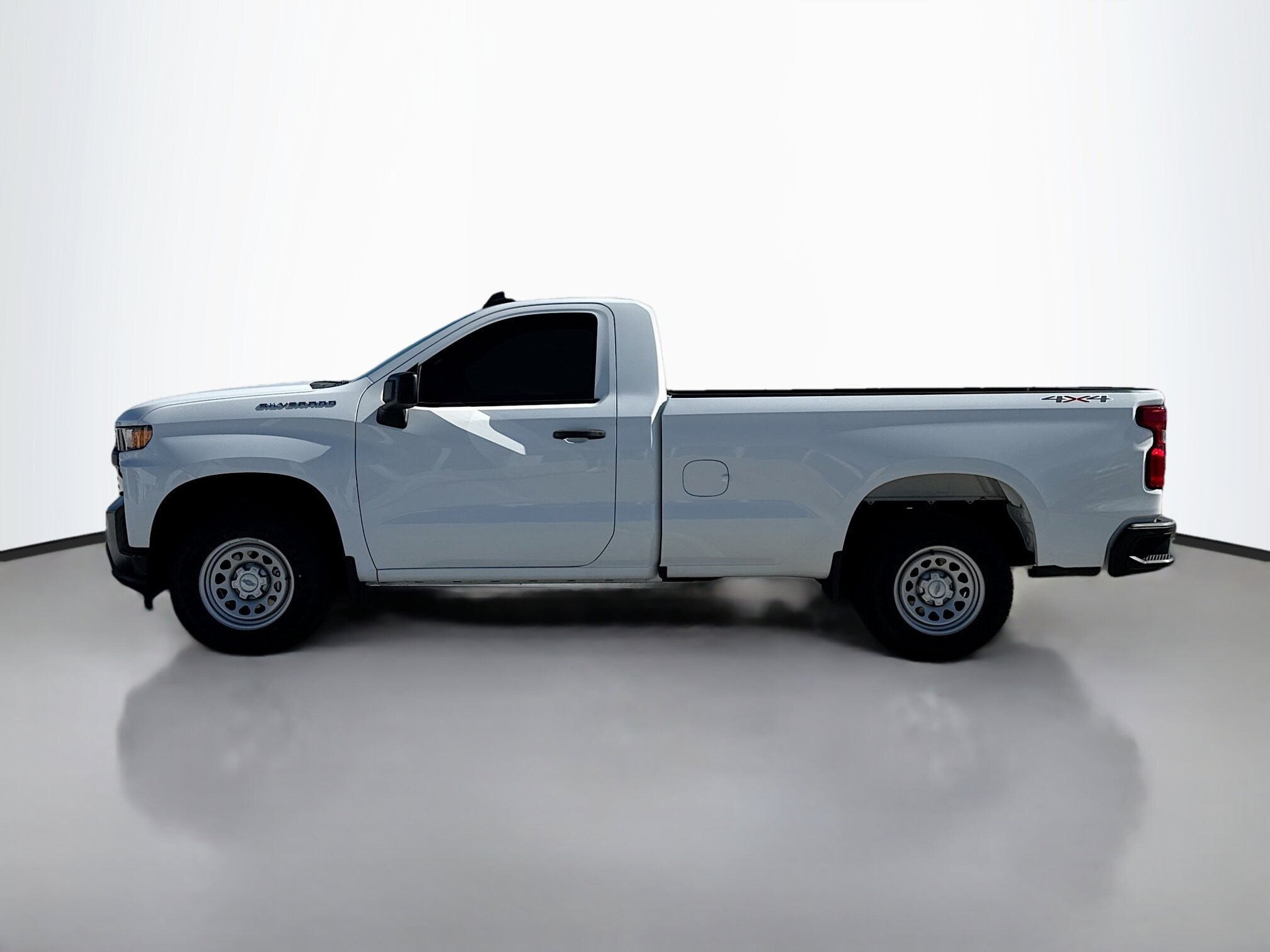2021 Chevrolet Silverado 1500 photo 3