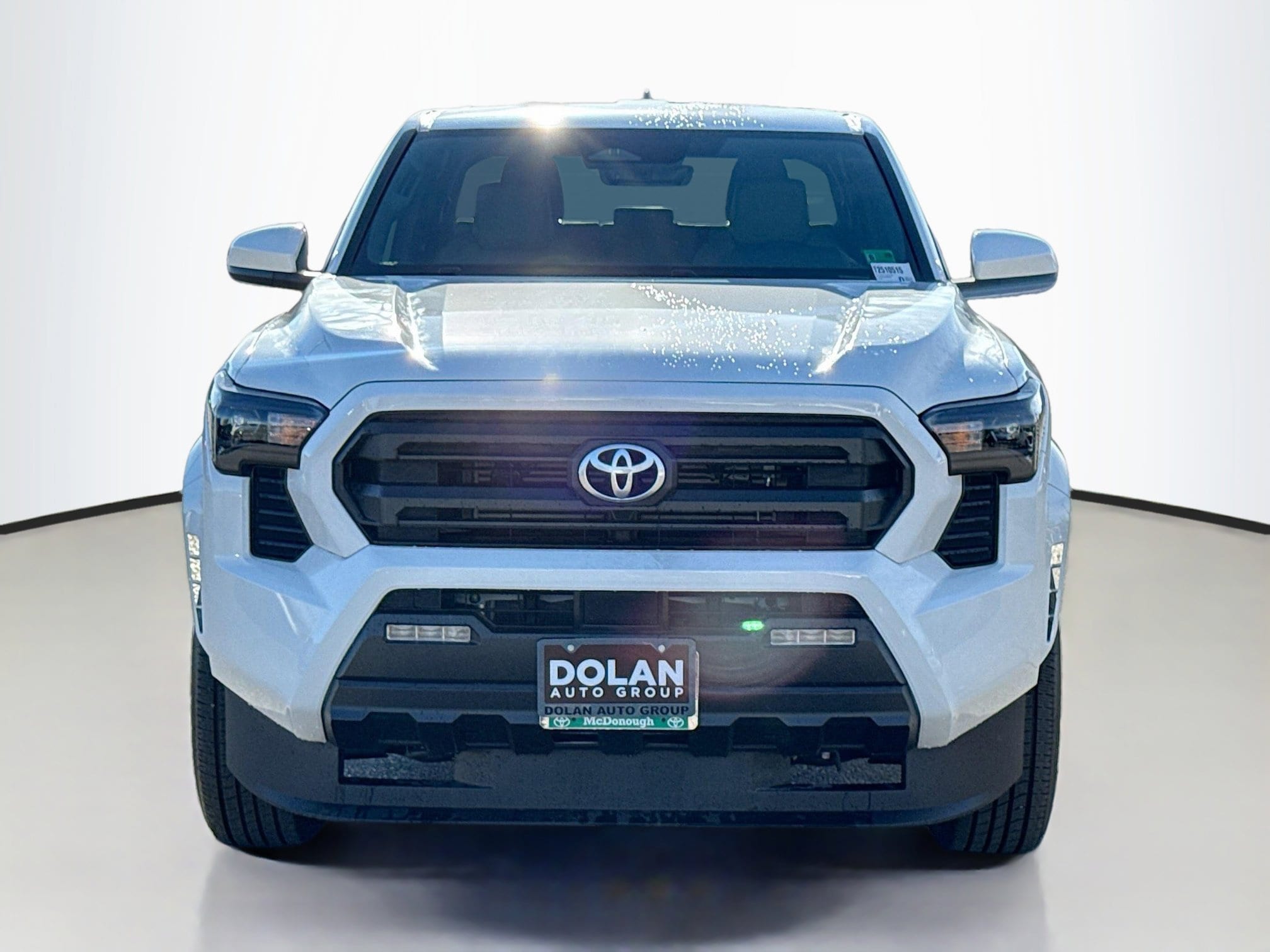 2025 Toyota Tacoma SR5 - Photo 10