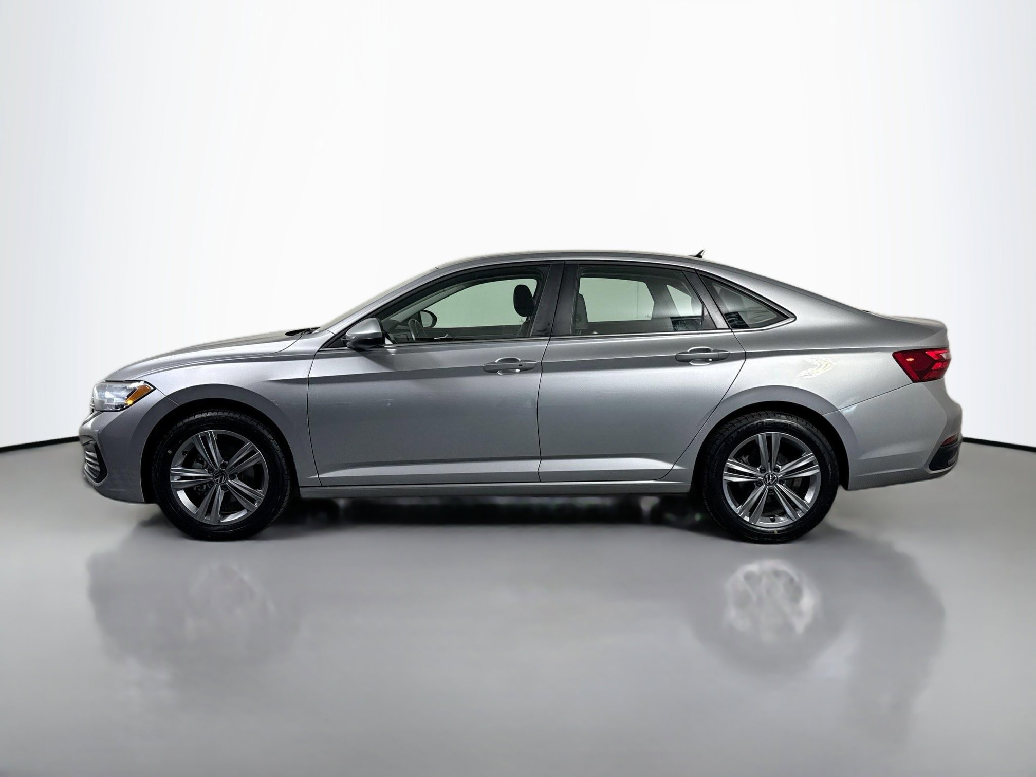 2024 Volkswagen Jetta 1.5T SE photo 2