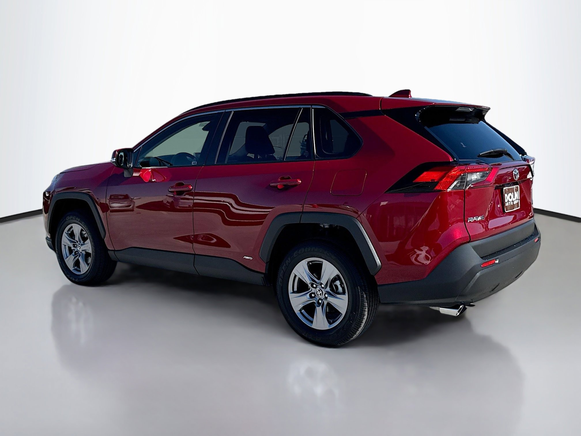 2025 Toyota RAV4 Hybrid LE photo 2
