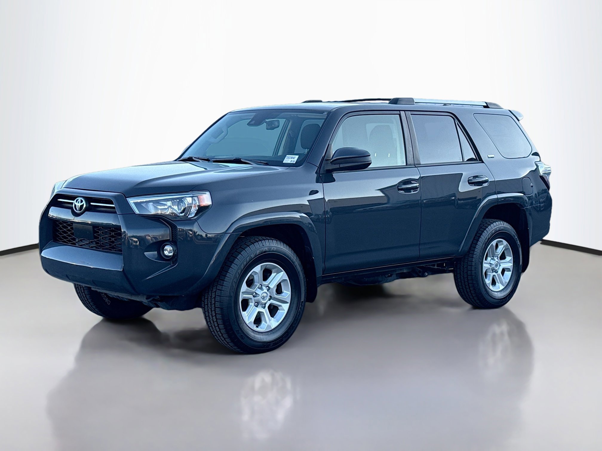 2024 Toyota 4Runner SR5 photo 4