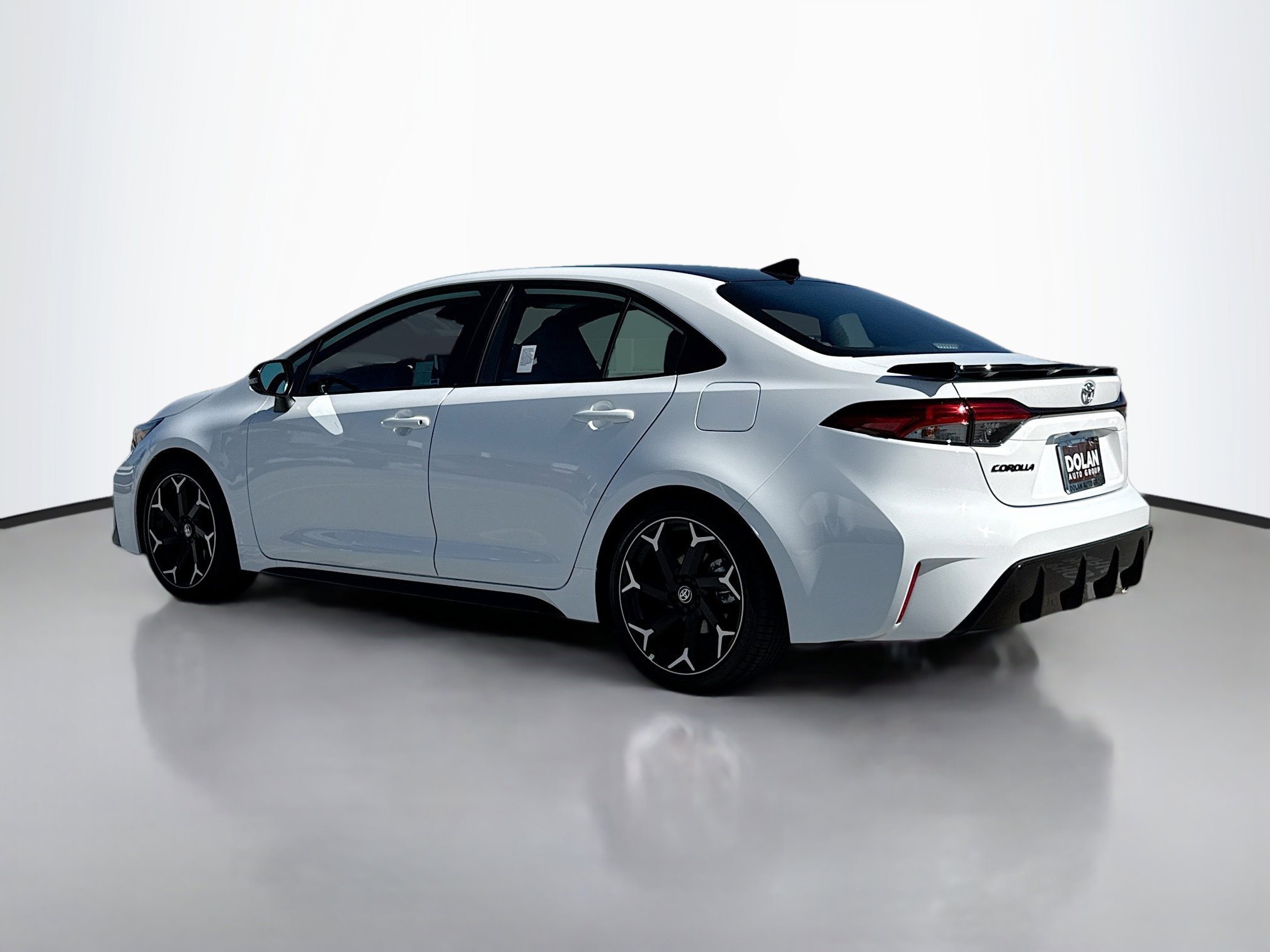 2025 Toyota Corolla SE photo 3