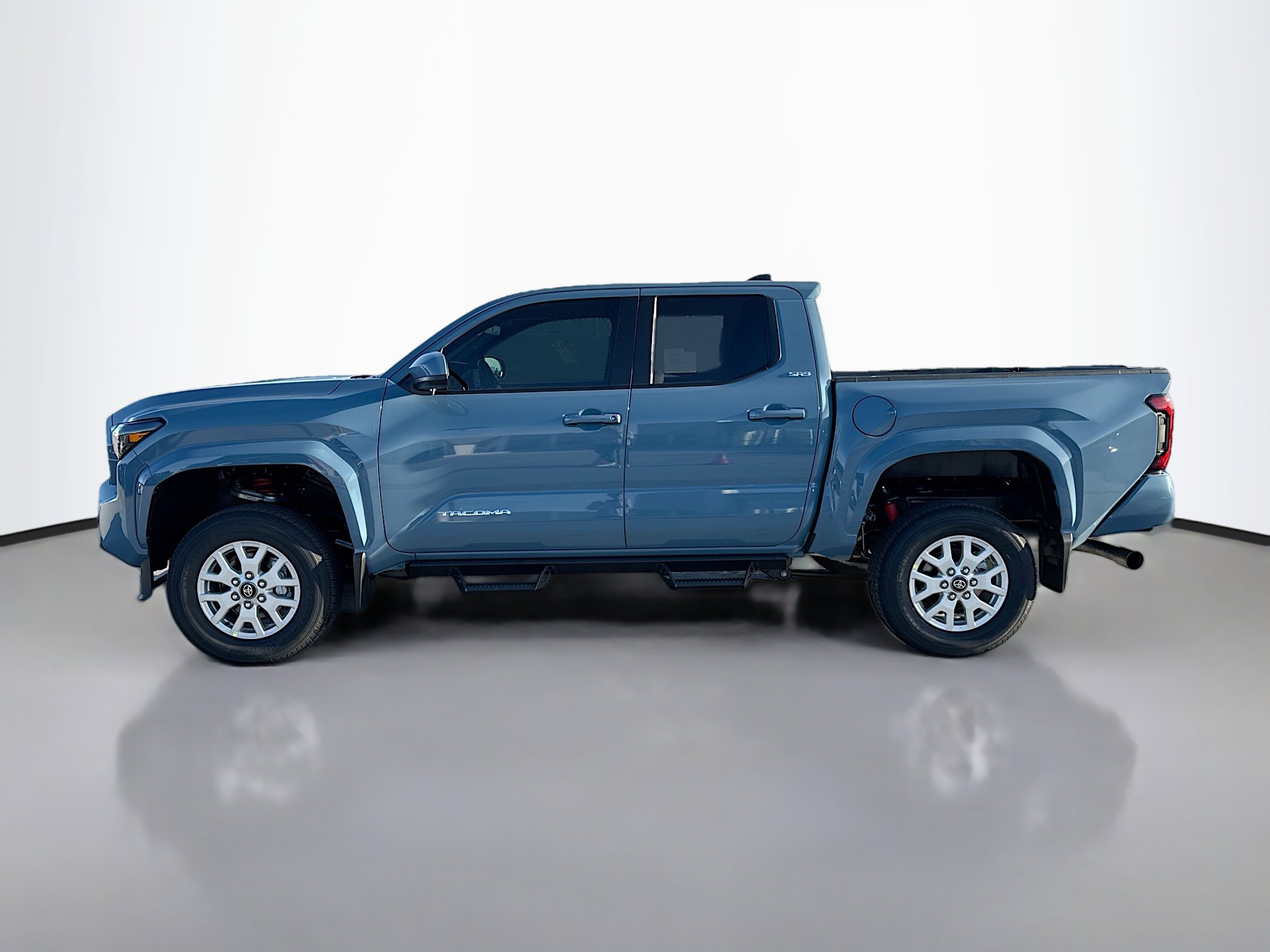 2026 Toyota Tacoma SR5 photo 3