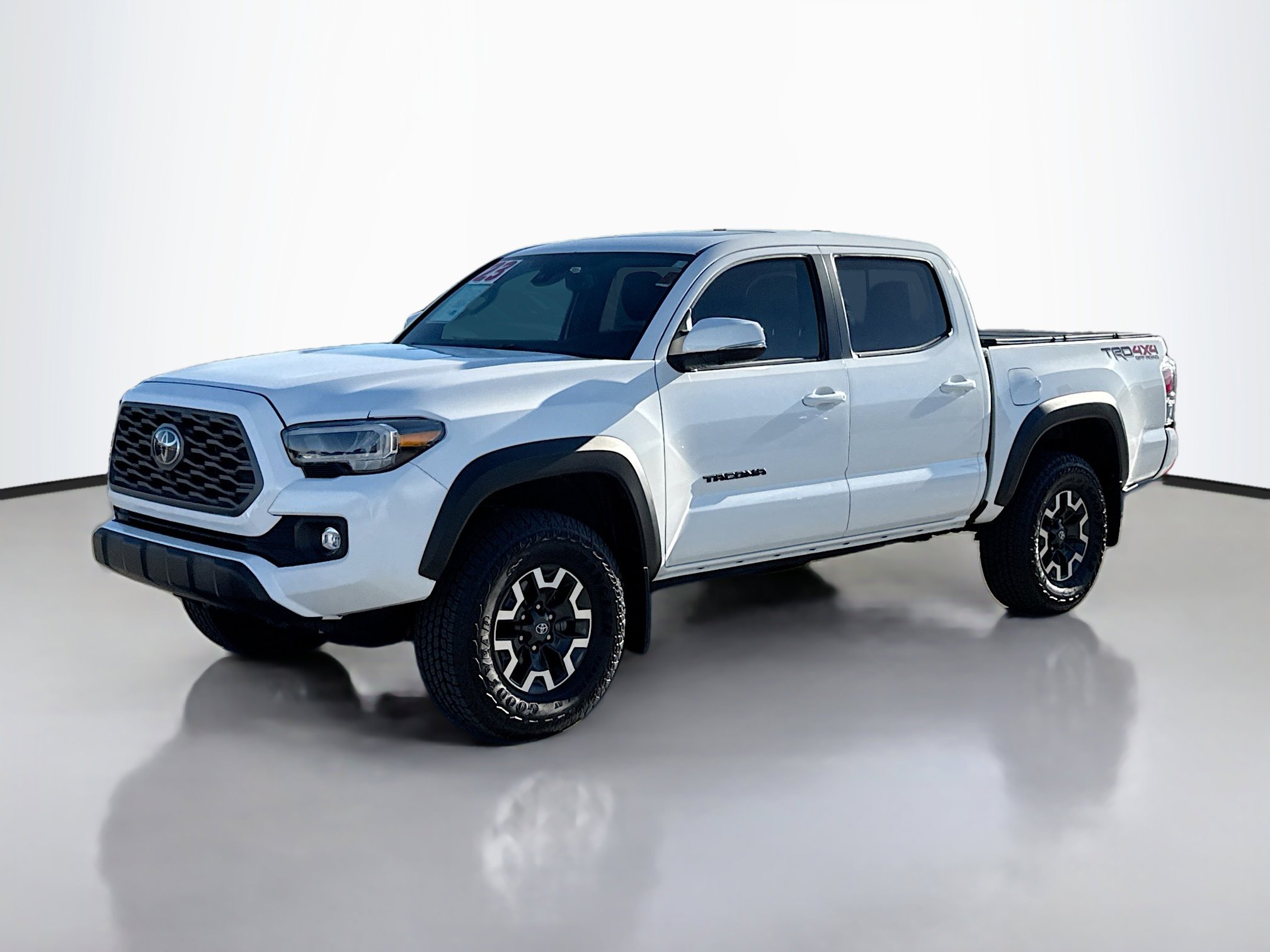 2023 Toyota Tacoma TRD Off-Road Double Cab photo 2