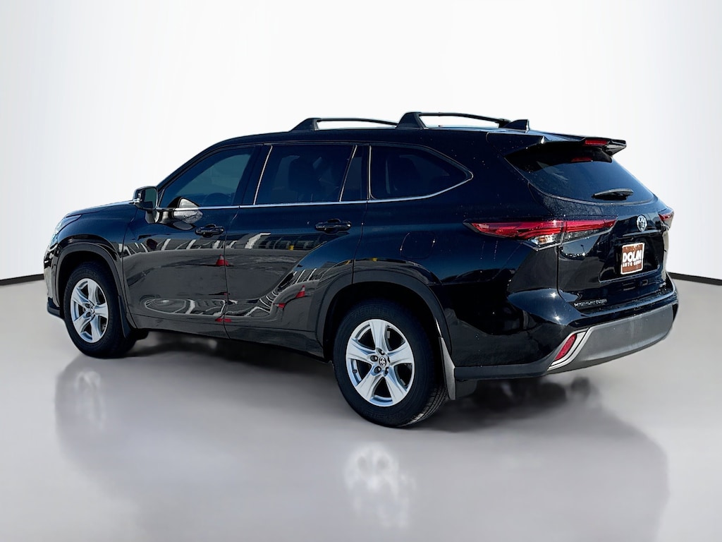 Certified 2022 Toyota Highlander LE SUV