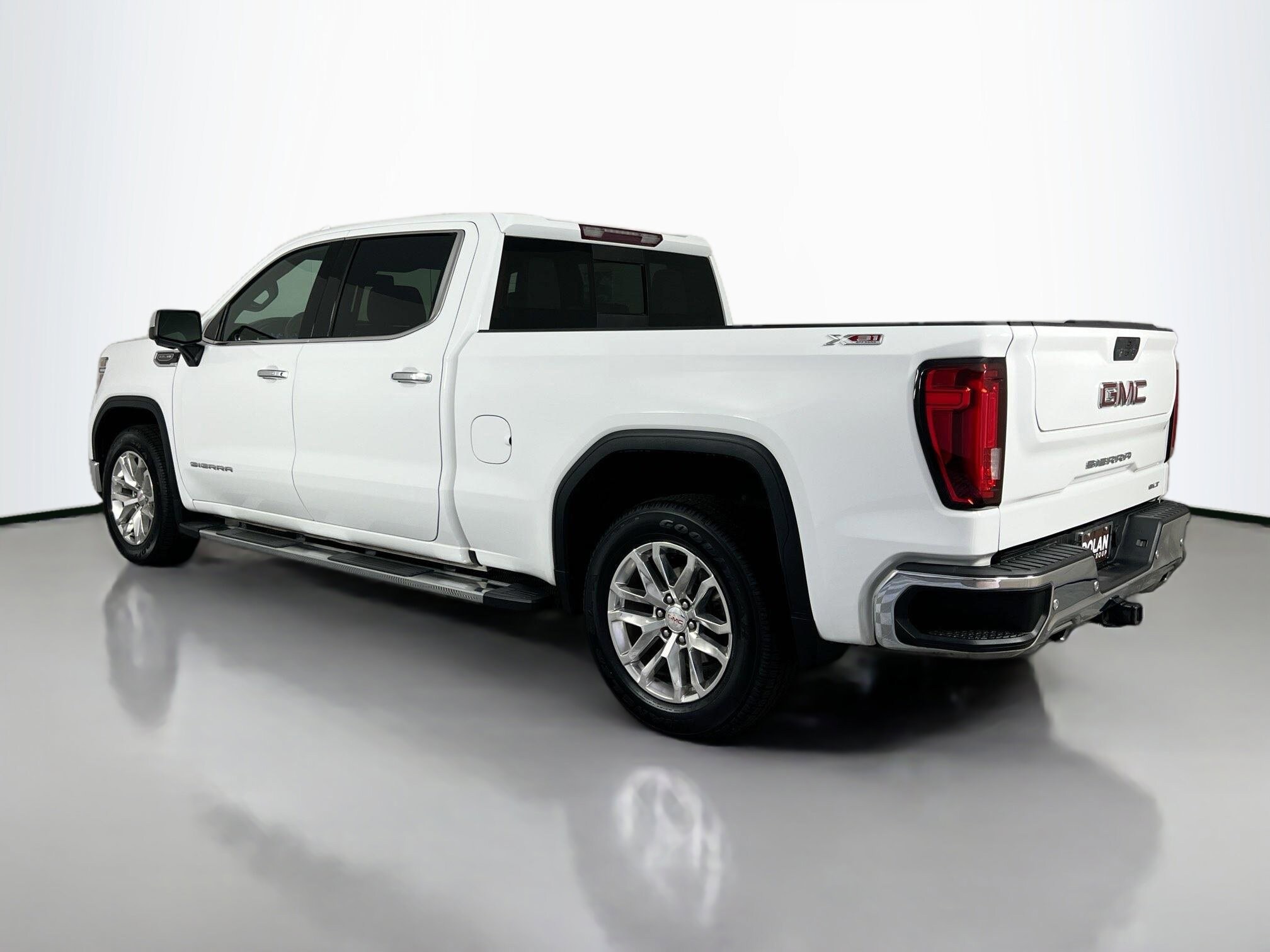 2019 Gmc Sierra 1500 SLT photo 3