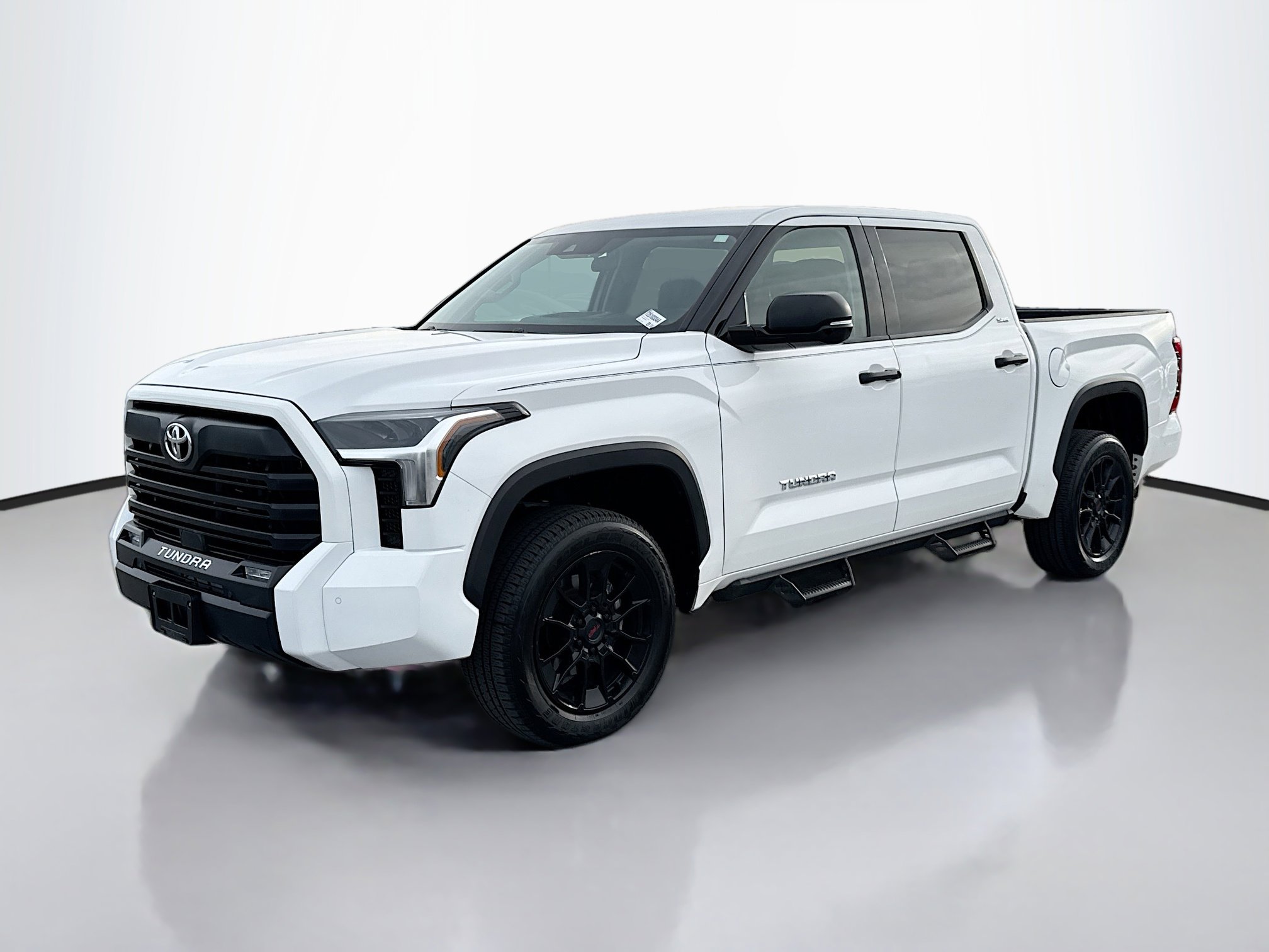 2022 Toyota Tundra SR5 photo 2