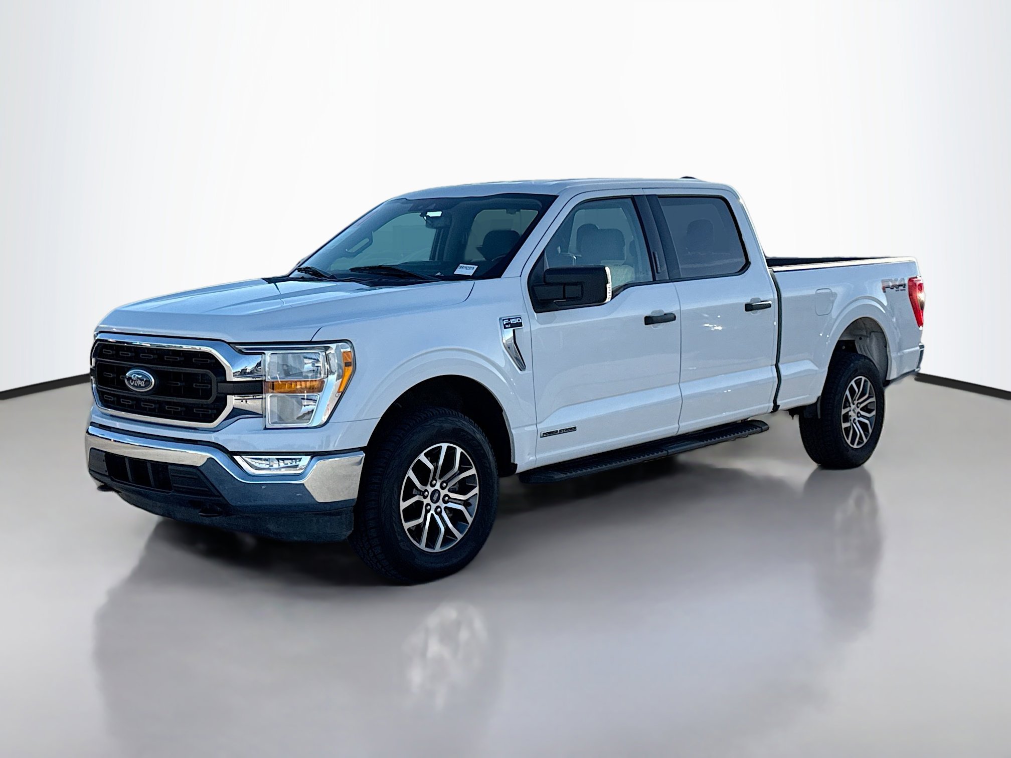2021 Ford F-150 XLT photo 2