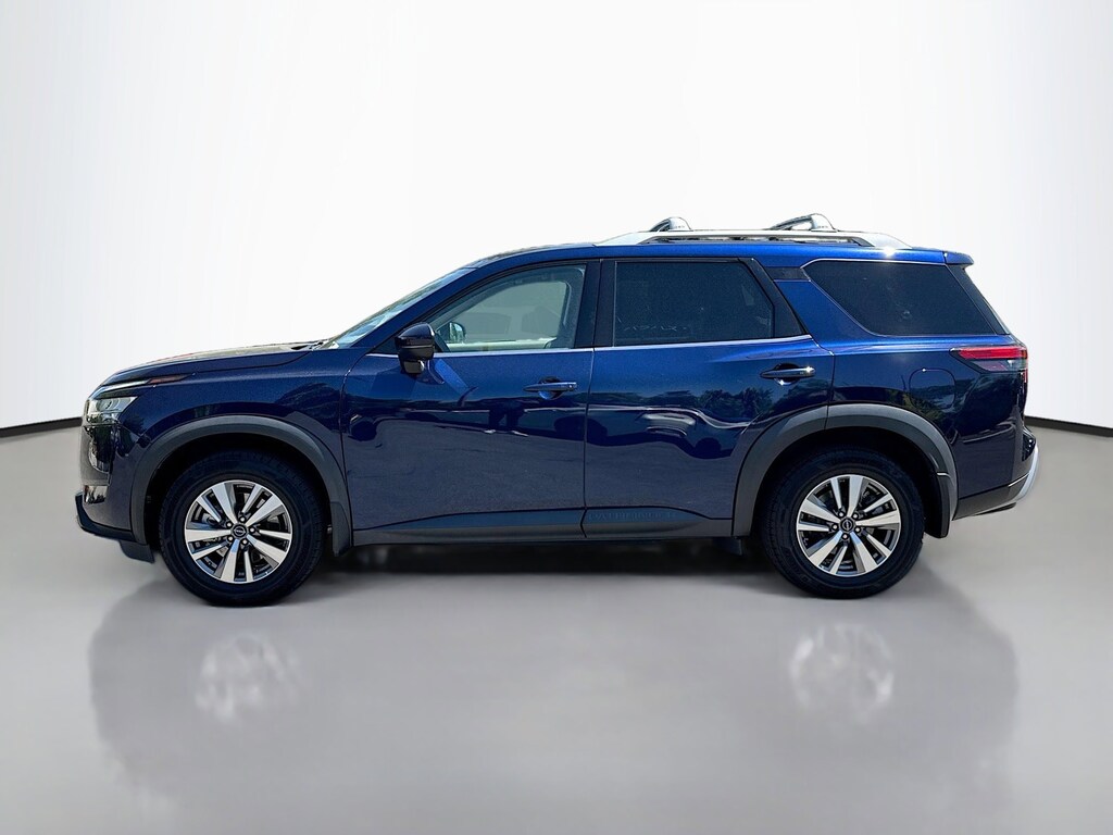 Used 2022 Nissan Pathfinder SL SUV