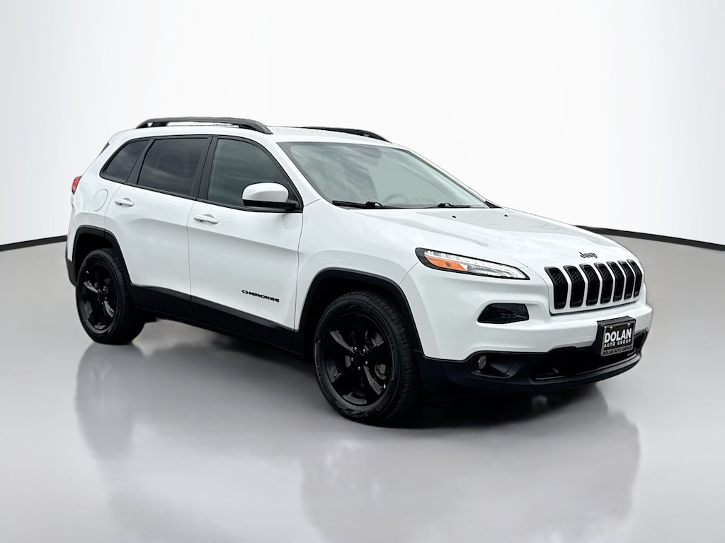 Used 2018 Jeep Cherokee Latitude SUV