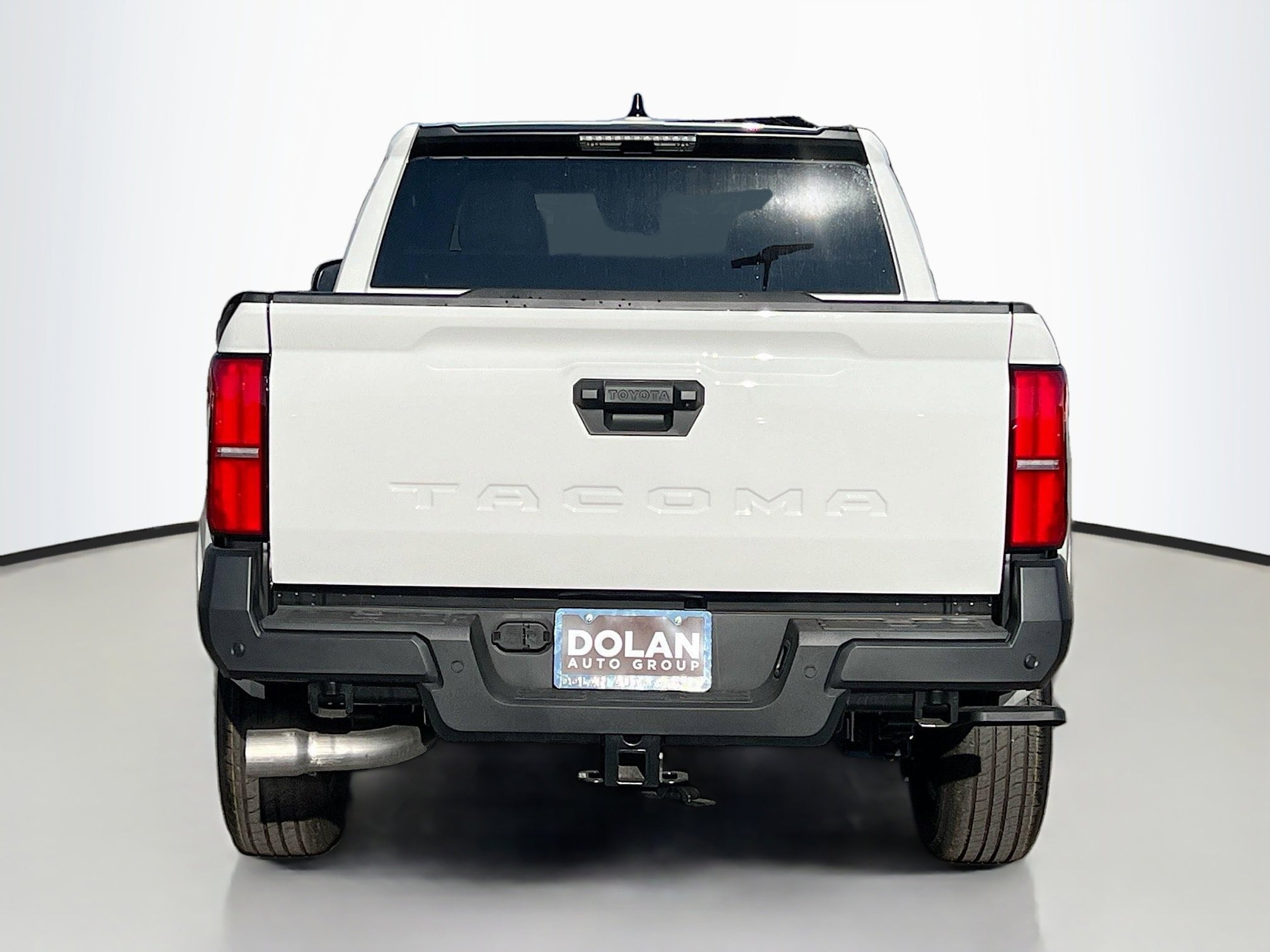 2025 Toyota Tacoma SR - Photo 12