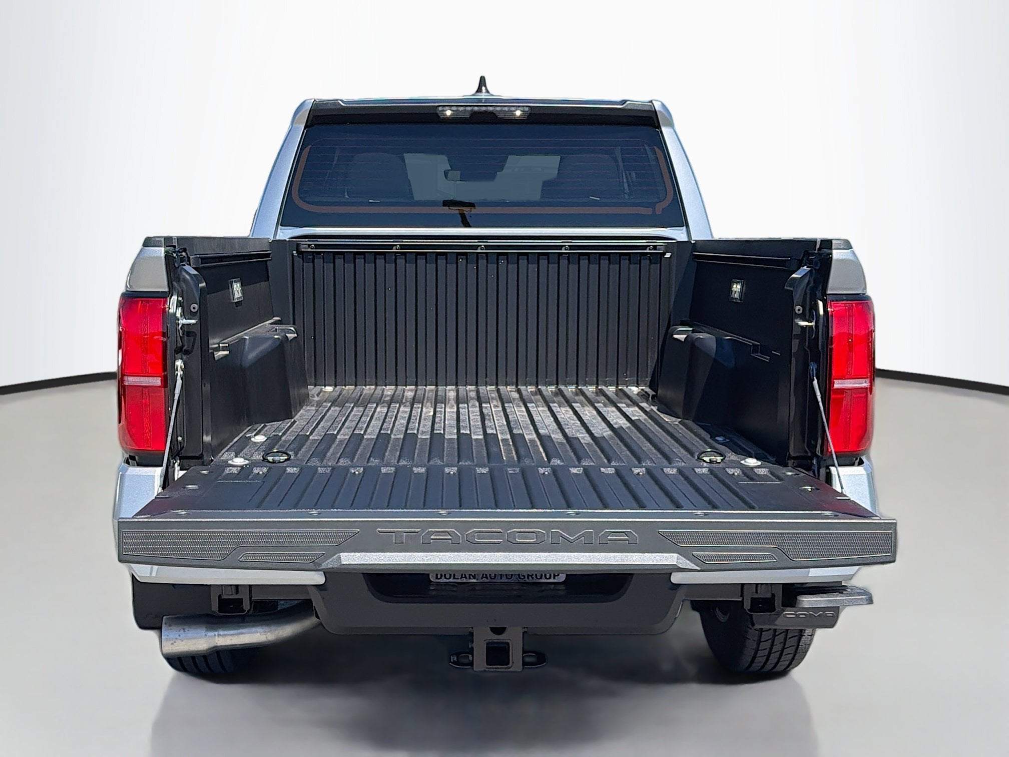 2026 Toyota Tacoma SR5 - Photo 7