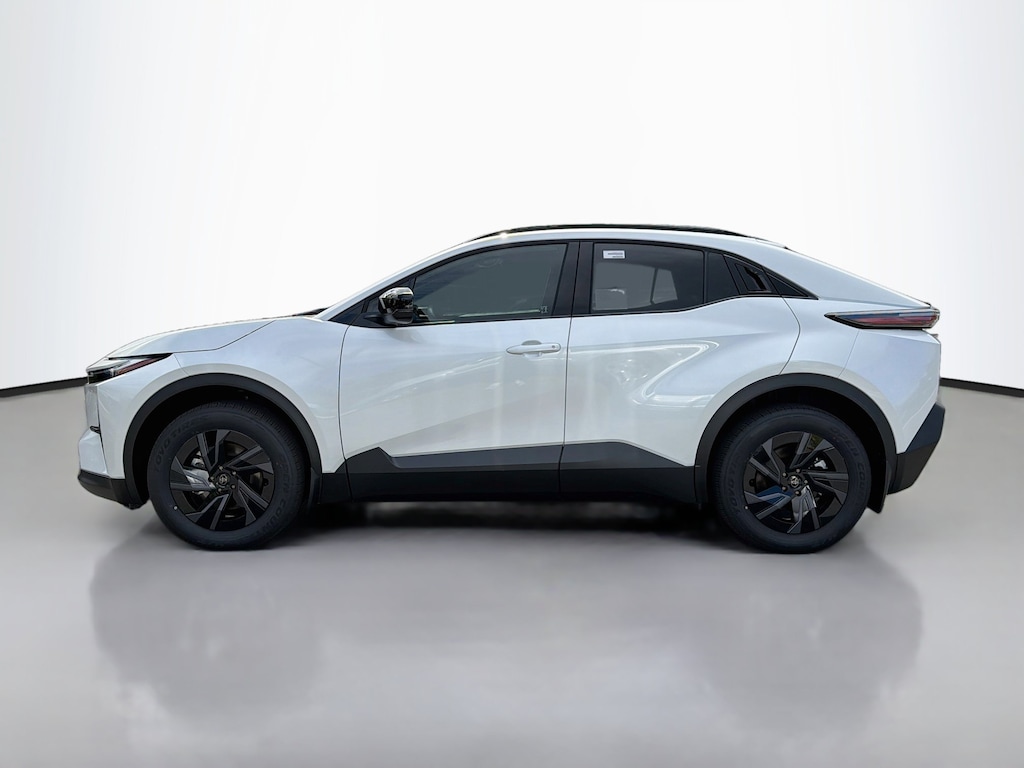 New 2026 Toyota C-HR SE SUV