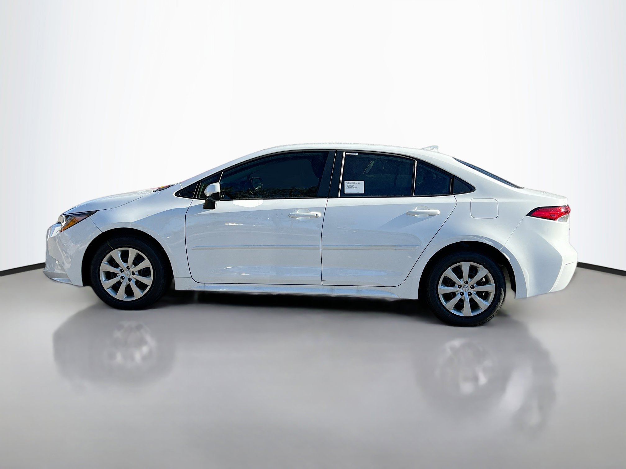 2026 Toyota Corolla LE photo 3