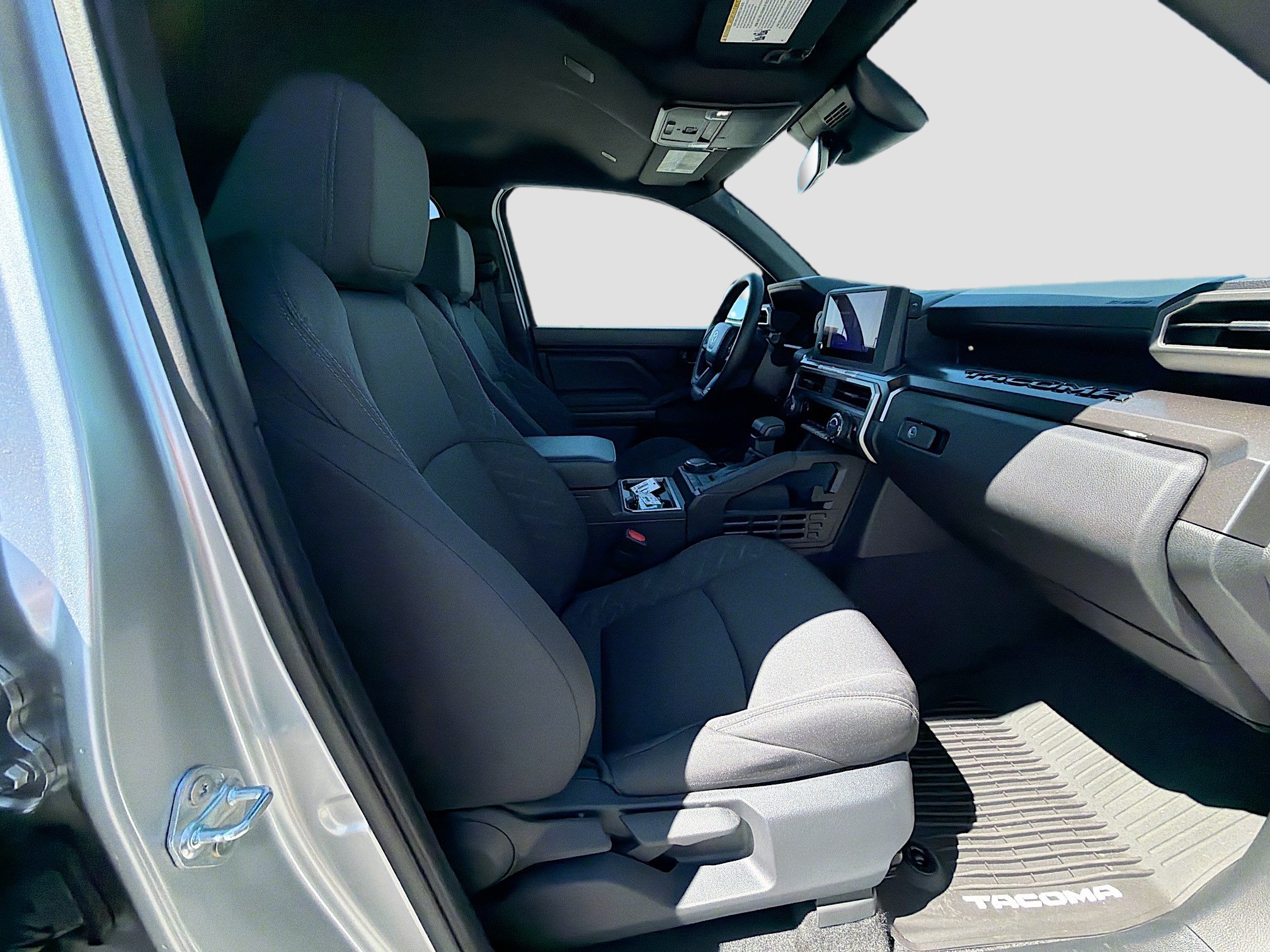 2026 Toyota Tacoma SR5 - Photo 26