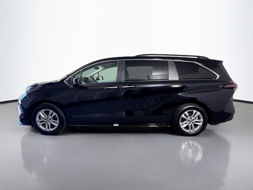 Used 2025 Toyota Sienna XLE Van Passenger Van