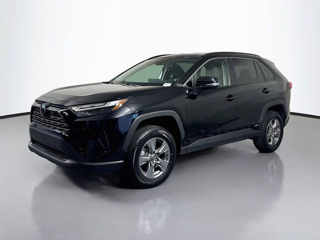 Used 2025 Toyota RAV4 Hybrid XLE SUV