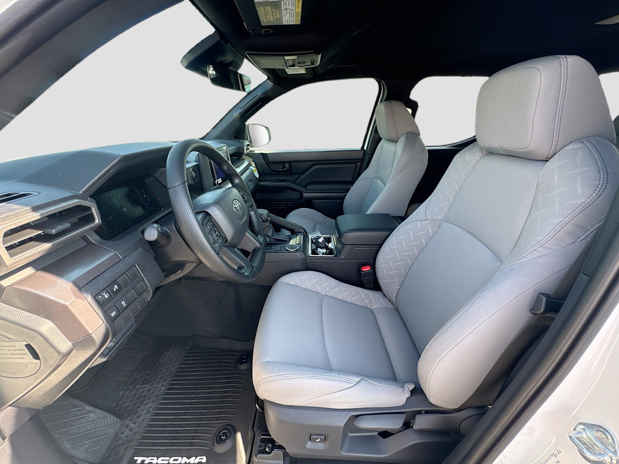 2025 Toyota Tacoma SR5 - Photo 9