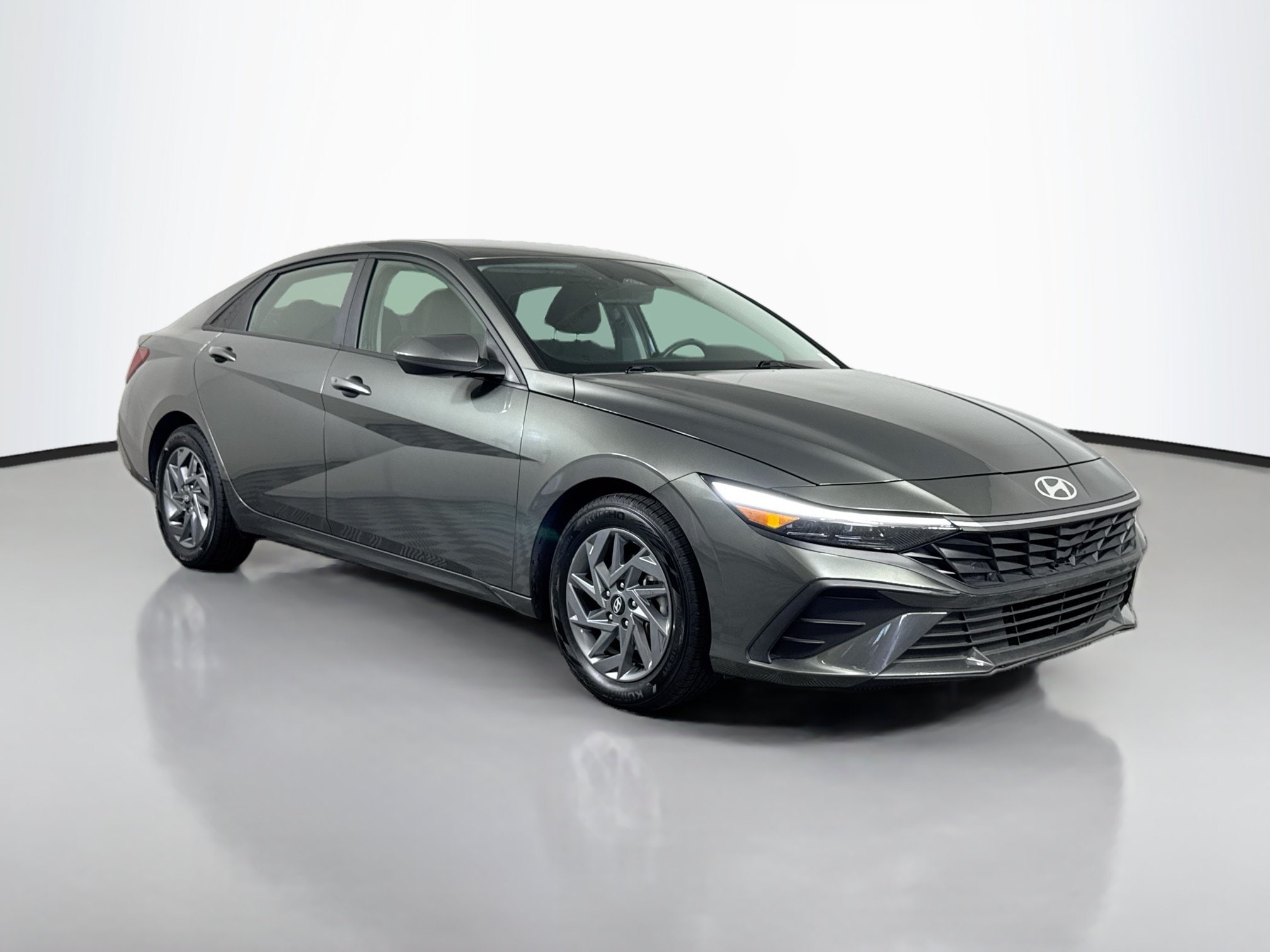 2024 Hyundai Elantra 2.0 SEL IVT's photo