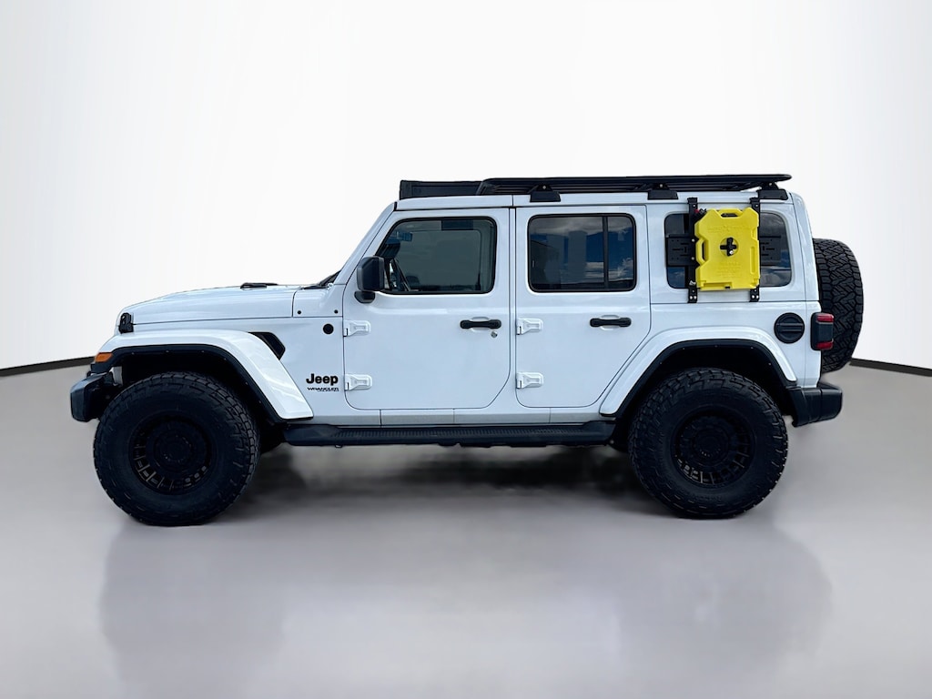 Used 2021 Jeep Wrangler Unlimited Sahara Altitude SUV