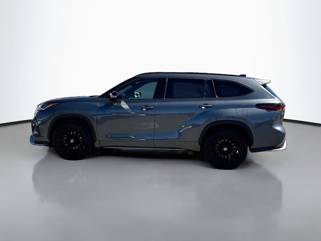 Used 2025 Toyota Highlander XSE SUV
