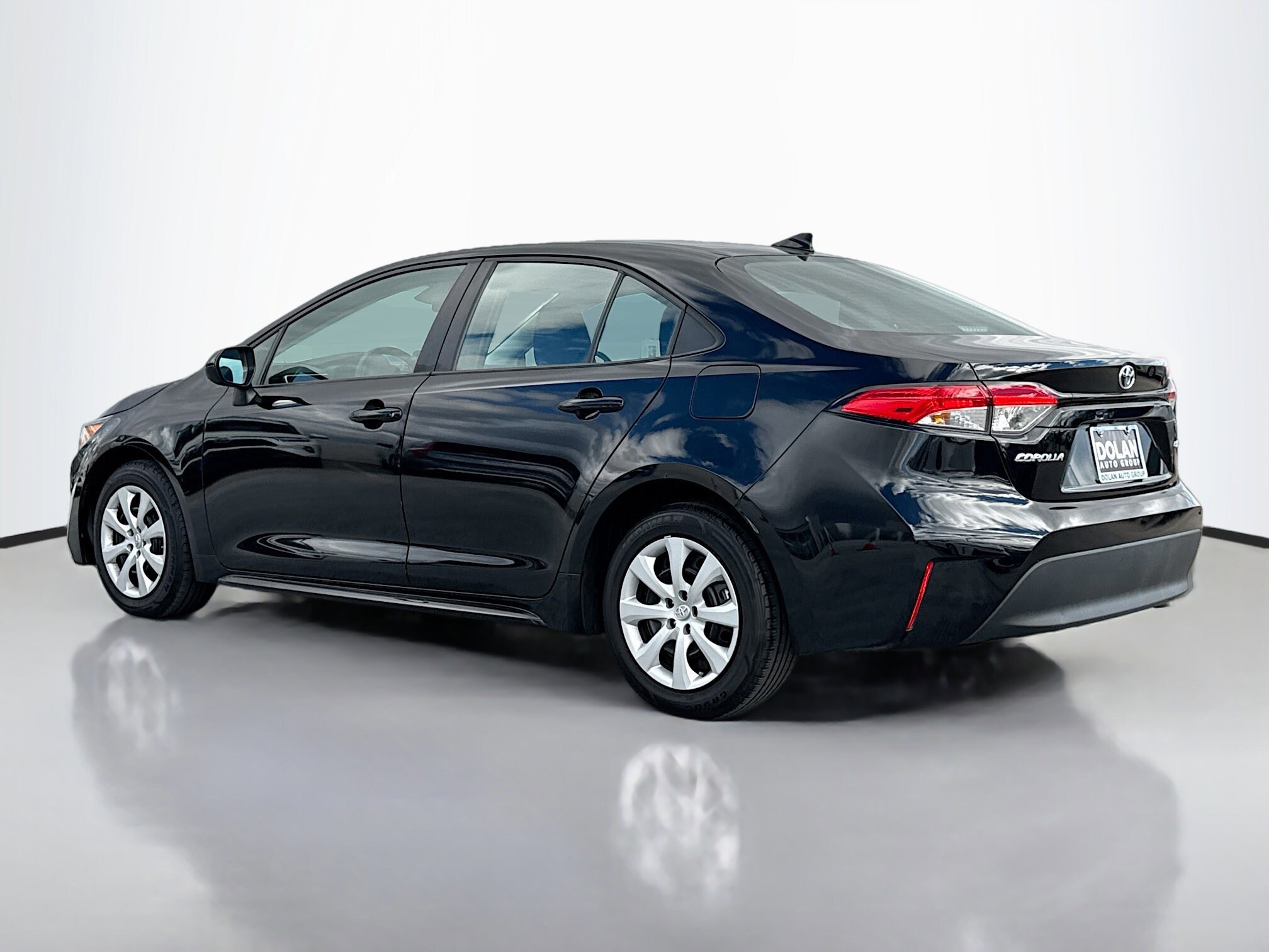 2024 Toyota Corolla LE photo 3